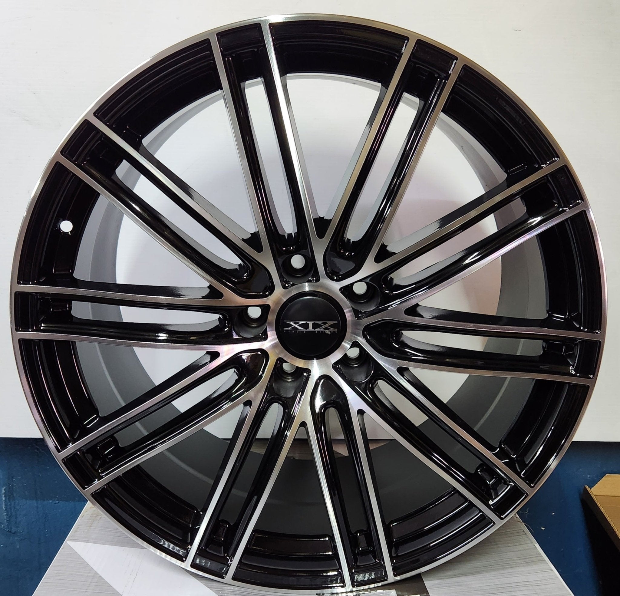 RP 11 22X11 5X130 MACHINED FACE W/BLACK OUTLINE