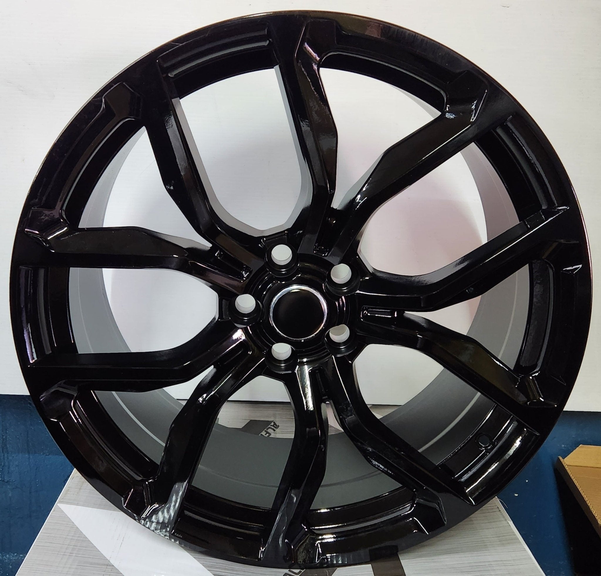 RL31 22X10 5X120 GLOSS BLACK