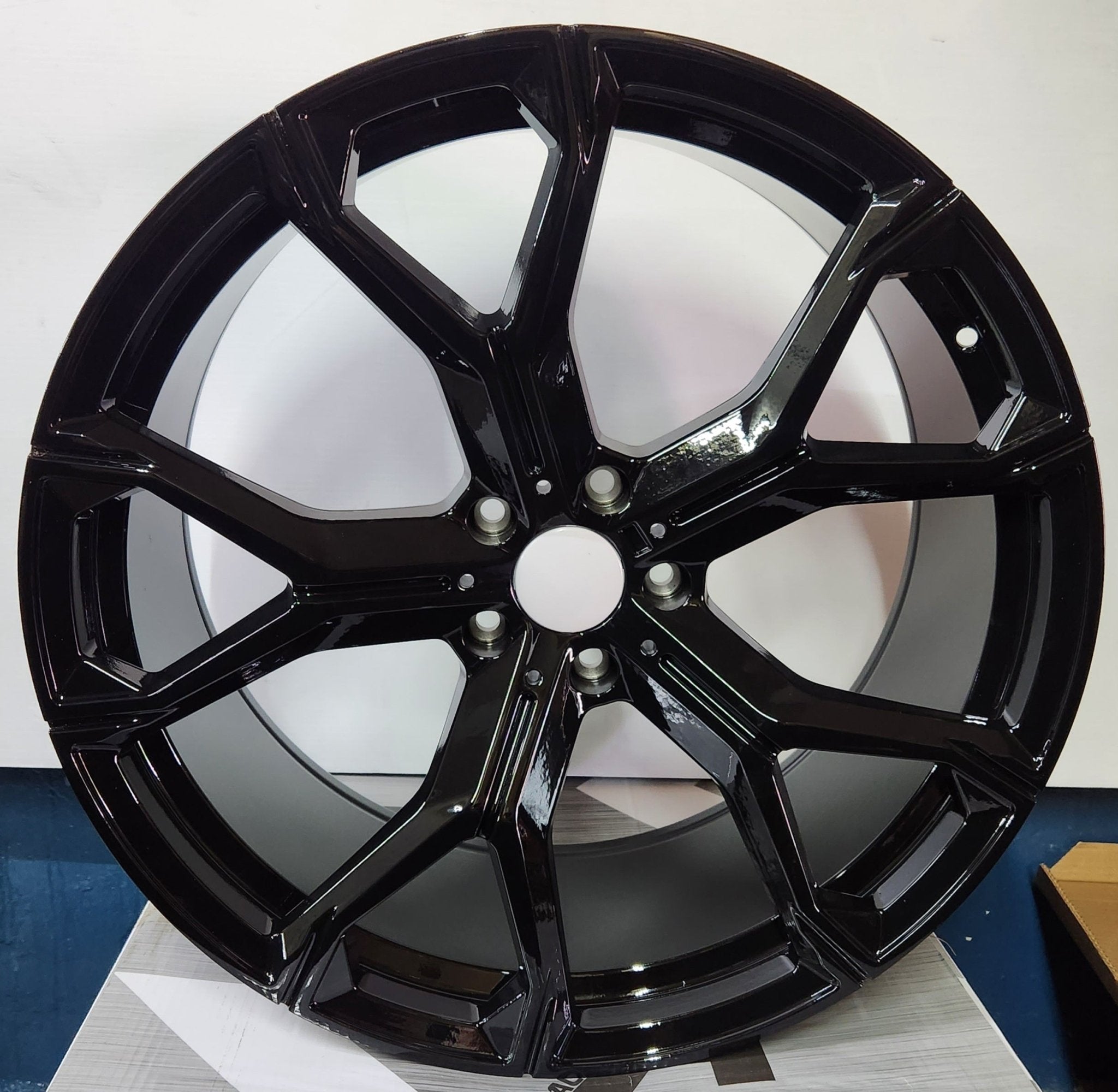 OE 5497 741M STYLE REP 22X10 5X120 PIANO BLACK