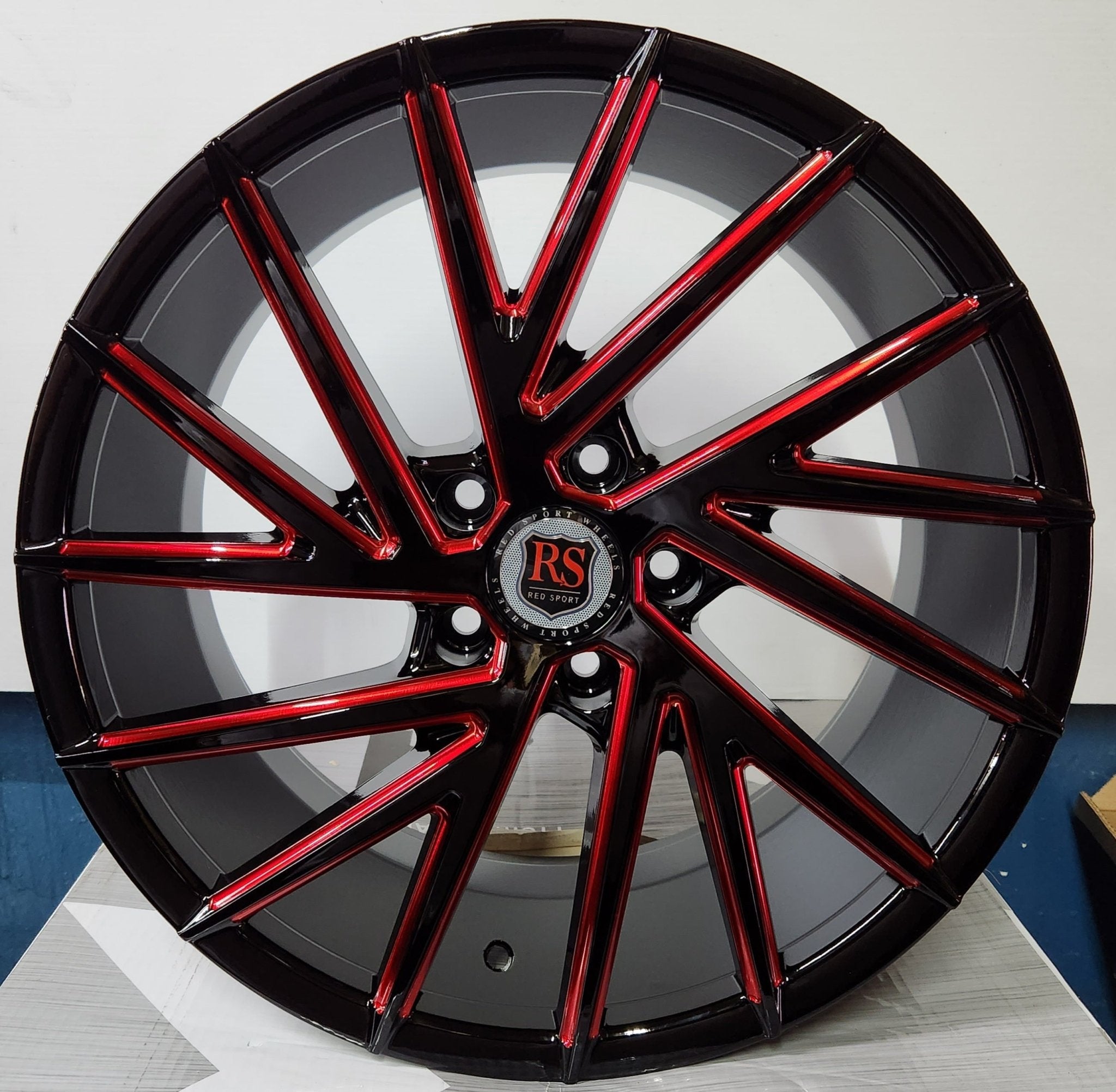 RED SPORT RSW05 -M 18X8 5X114.3 B+MW+TR3