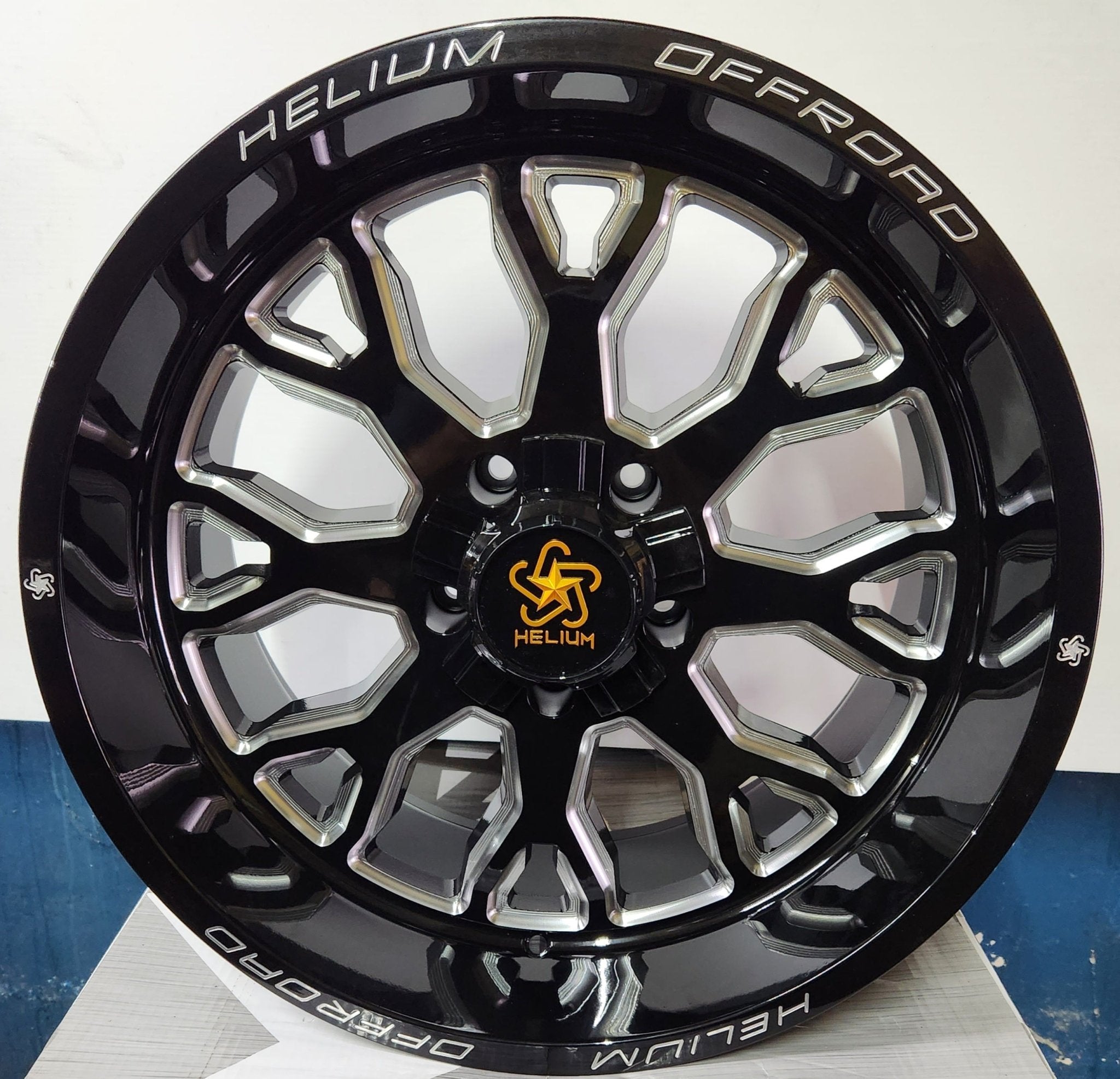 HELIUM HC-1 20X10 5X127 5X139.7 PIANO BLACK WITH MACHINED MILLING