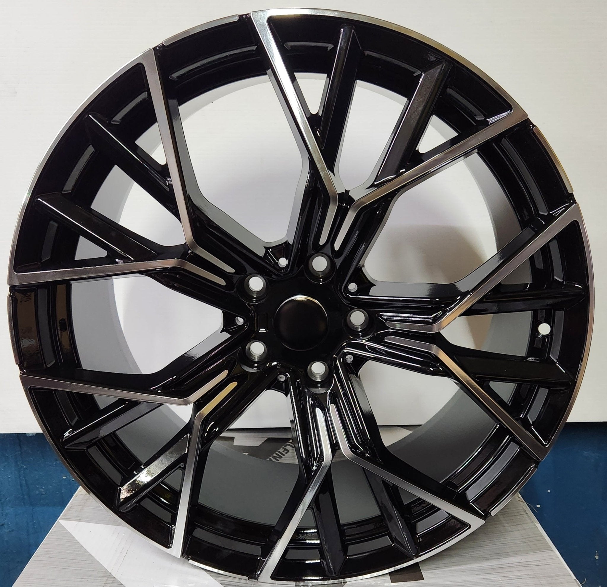 777 WHEELS 19X8 5X120 BLACK MACHINED FACE