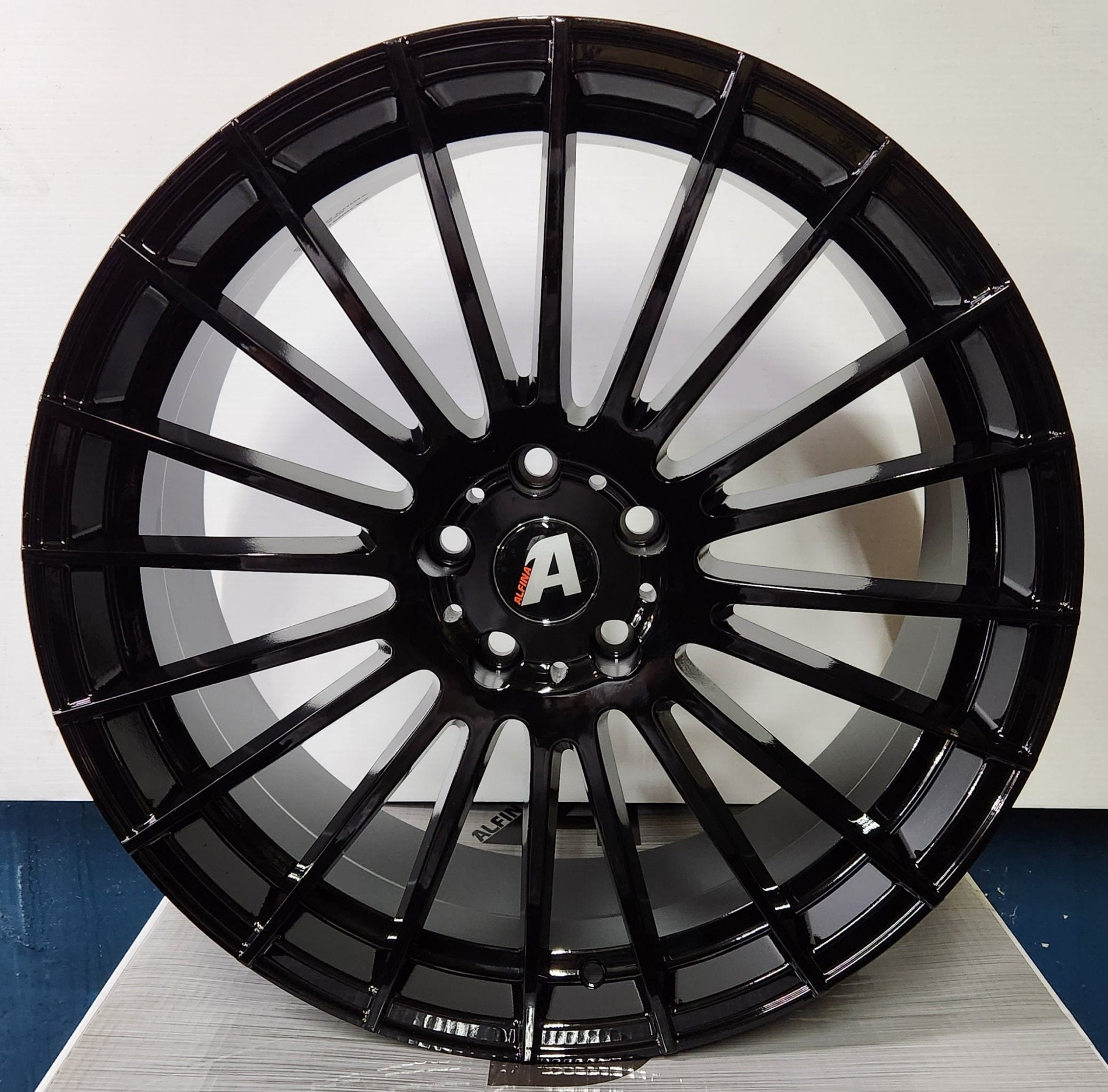ALFINA AF305 20X8.5 5X114.3 GLOSS BLACK