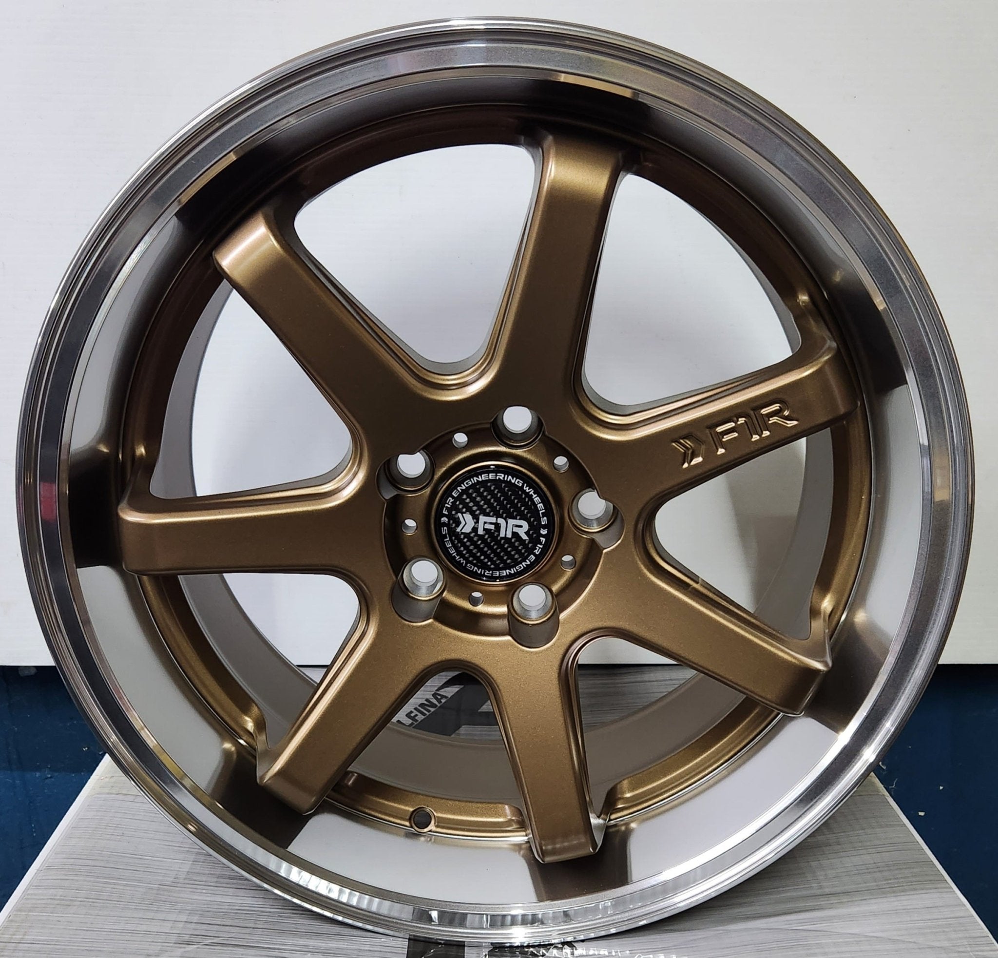 F1R FC7 18X8.5 5X114.3 SATIN BRONZE