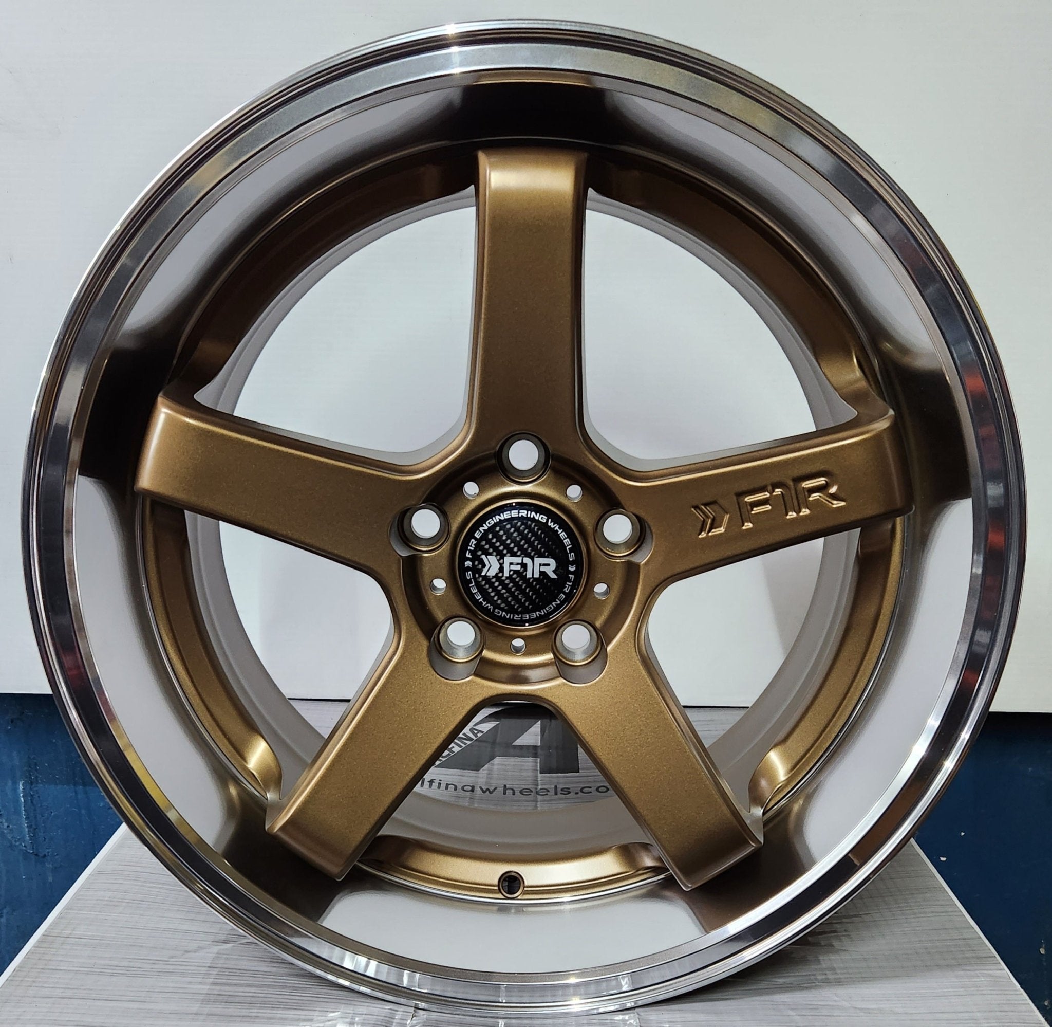 F1R FC5 18X8.5 5X114.3 SATIN BRONZE
