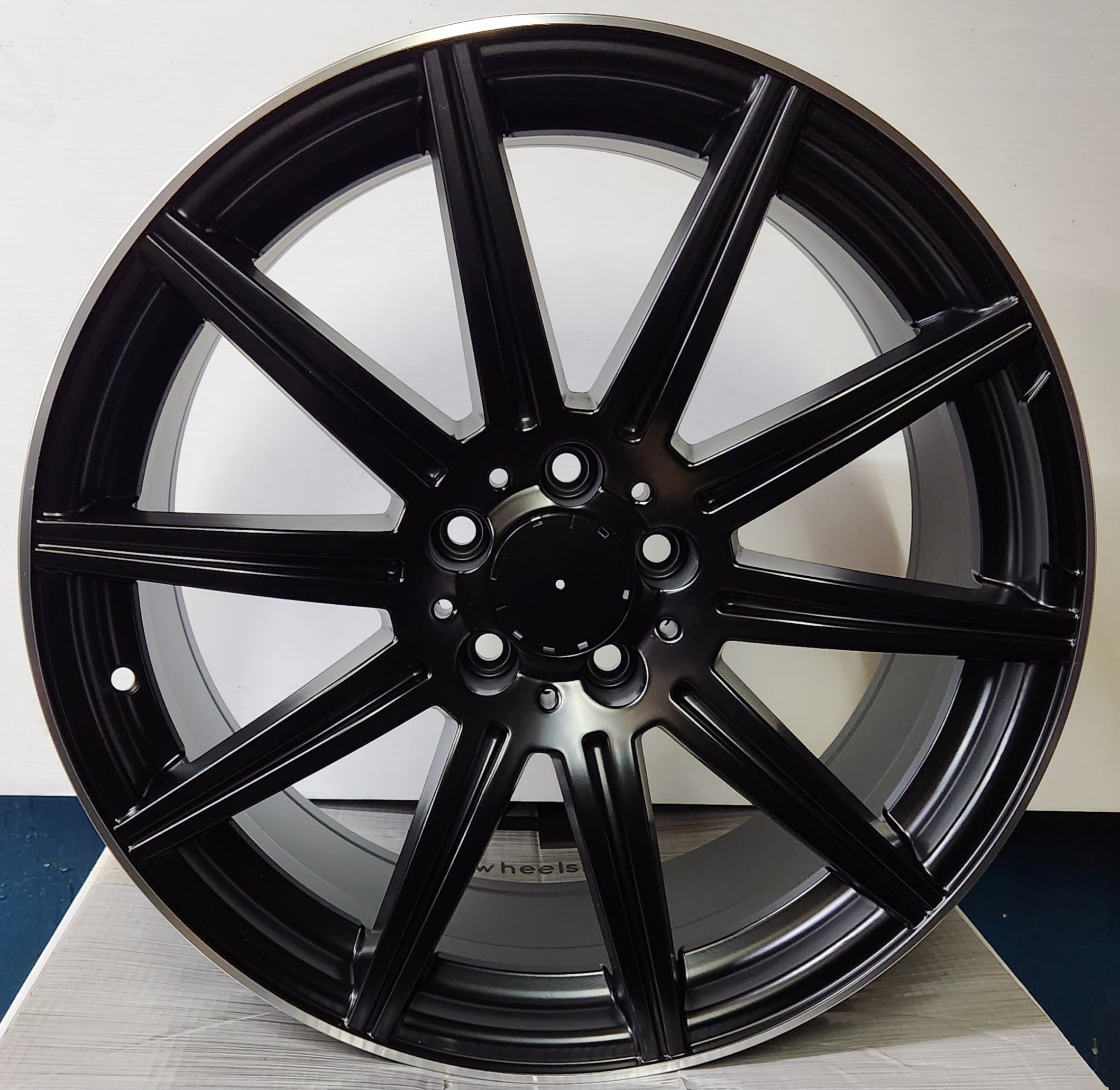 W806 19x9.5 5x112 MATT BLACK MACHINED LIP
