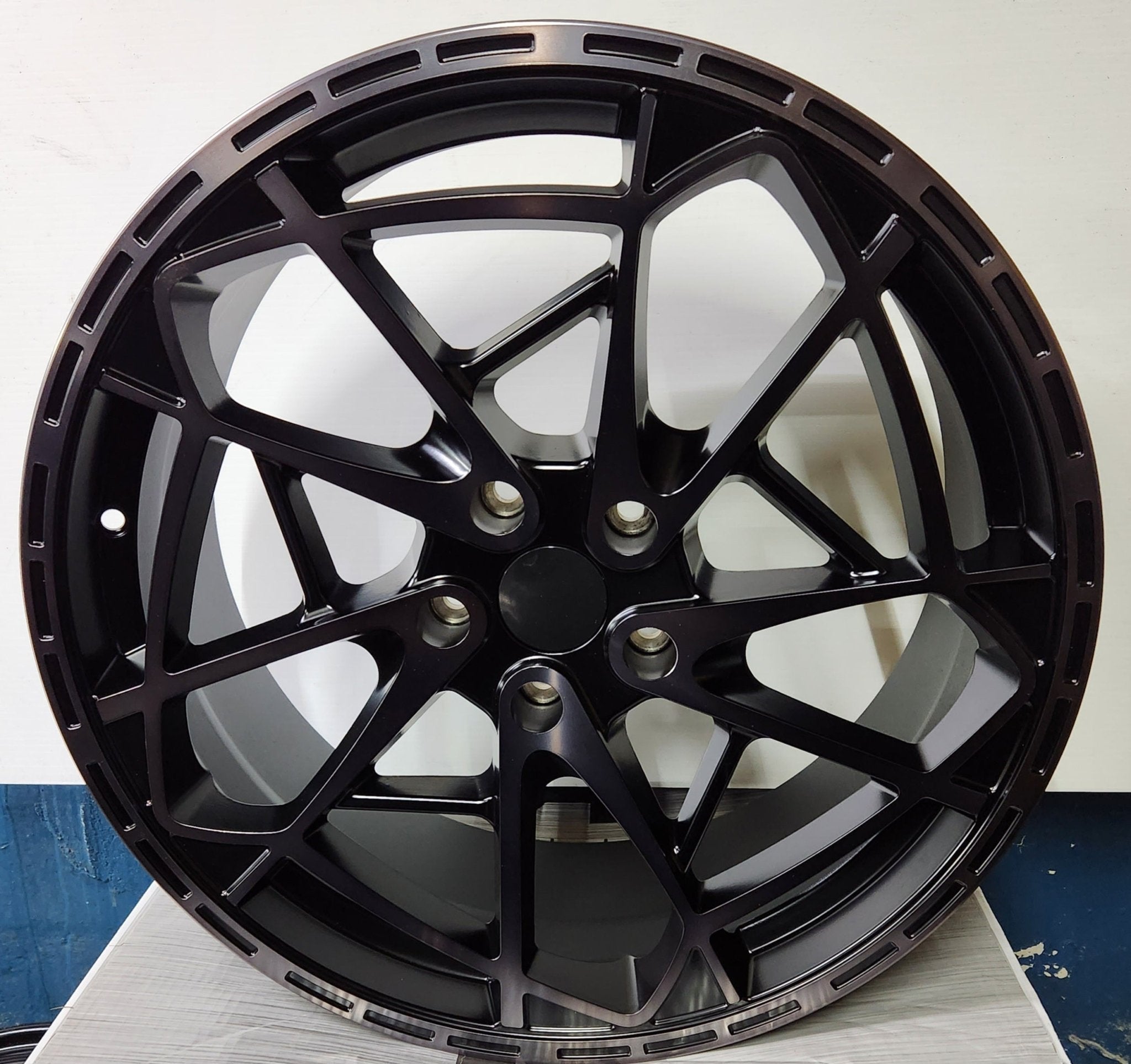 RADI 8- R8H59 20X8.5 5X120