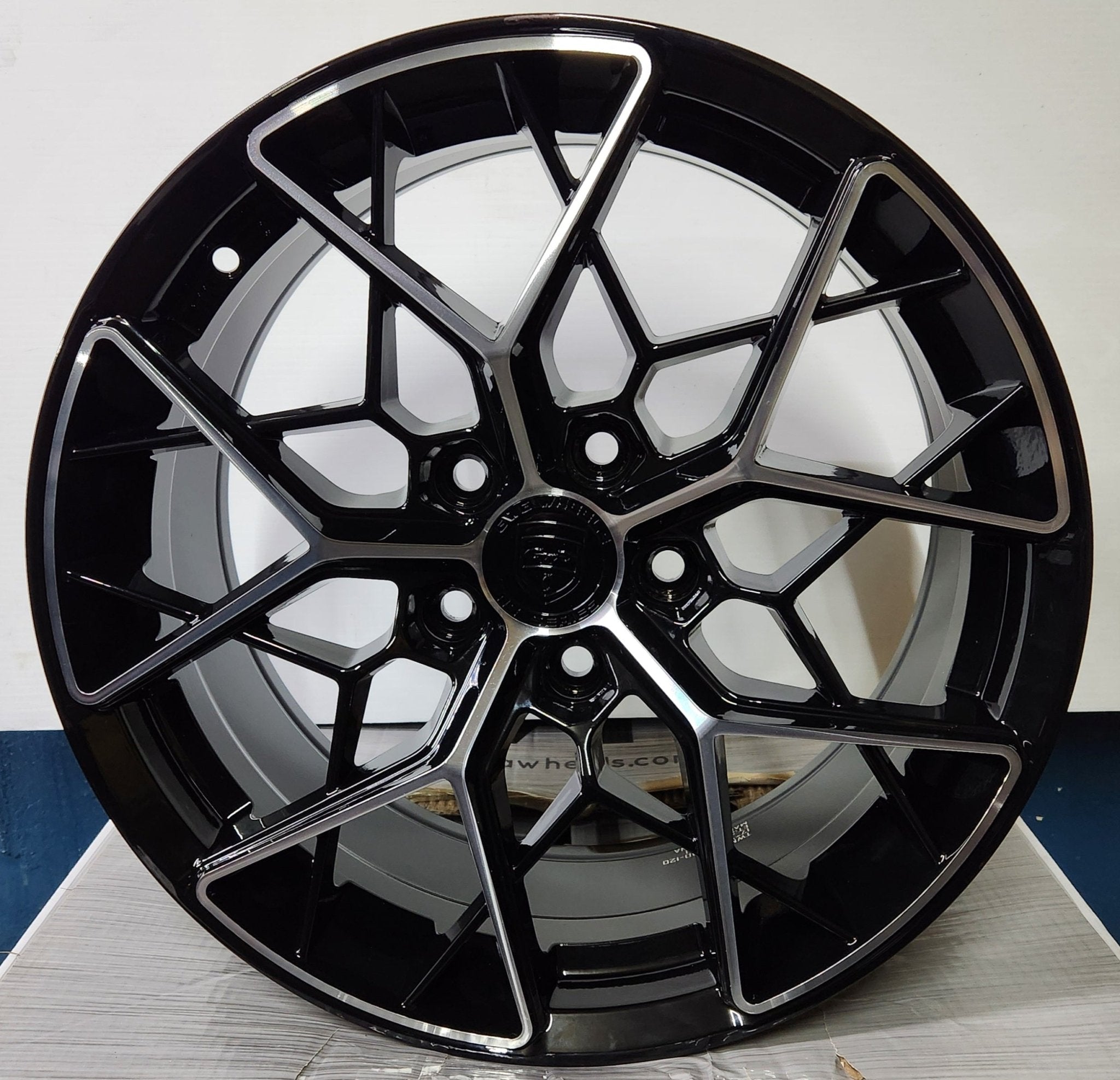 GWG NS2 17x7.5 5x120 GLOSS BLACK MACHINED FACE
