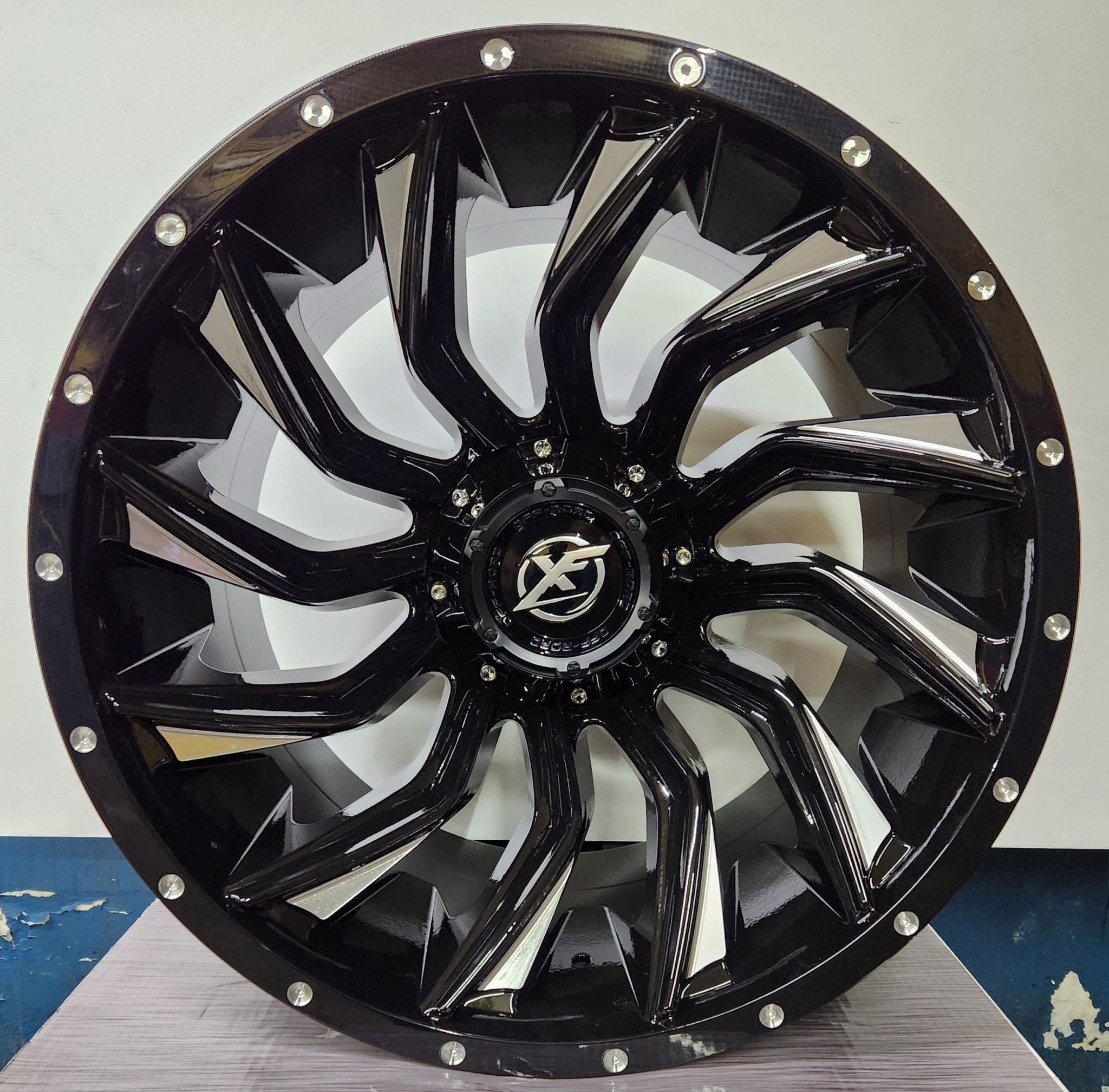 XF224 20X12 5X114.3 5X127 PIANO BLACK MACHINED MILLED