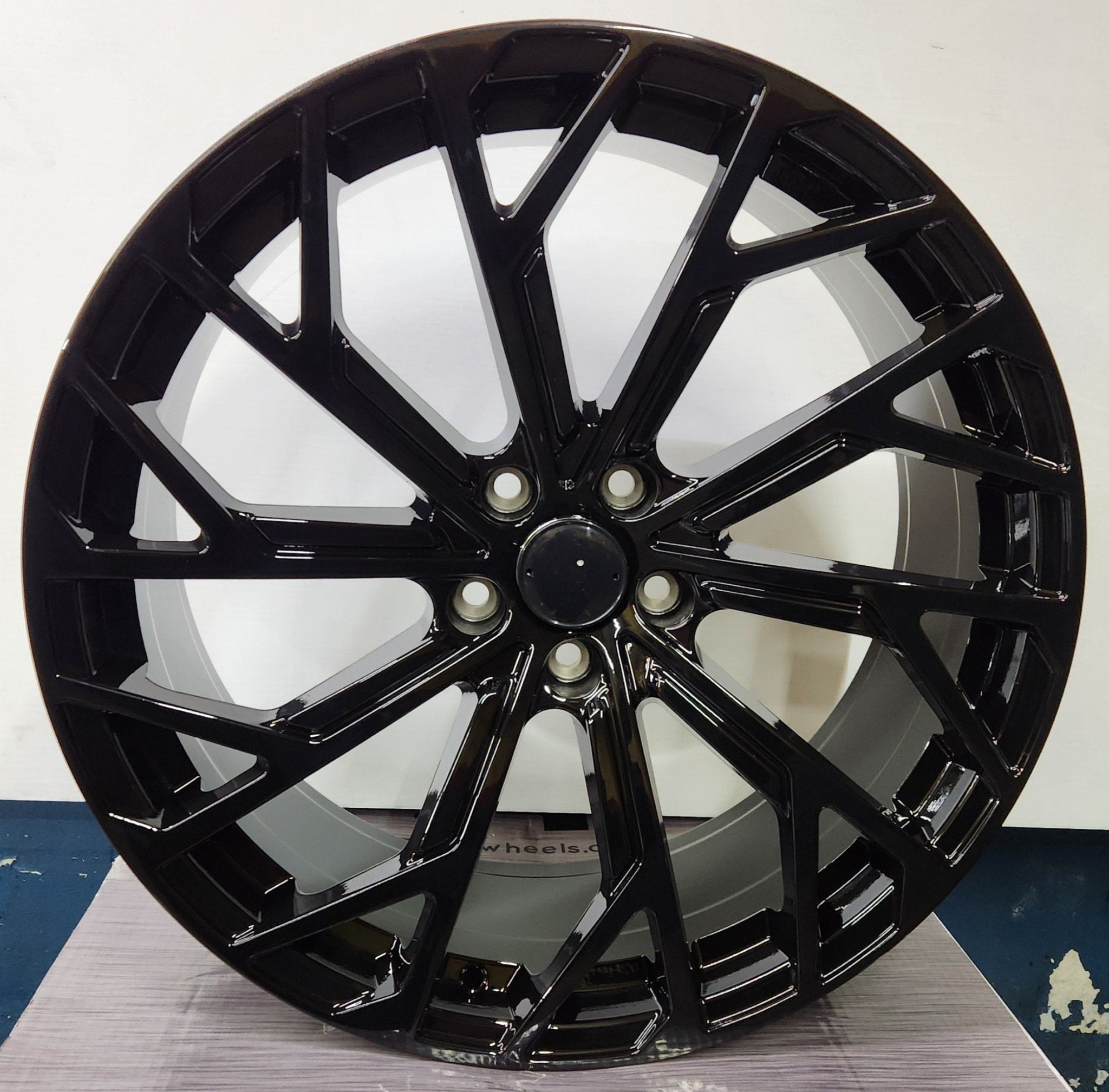 OE 0337 20x9.0 5x112 GLOSS BLACK