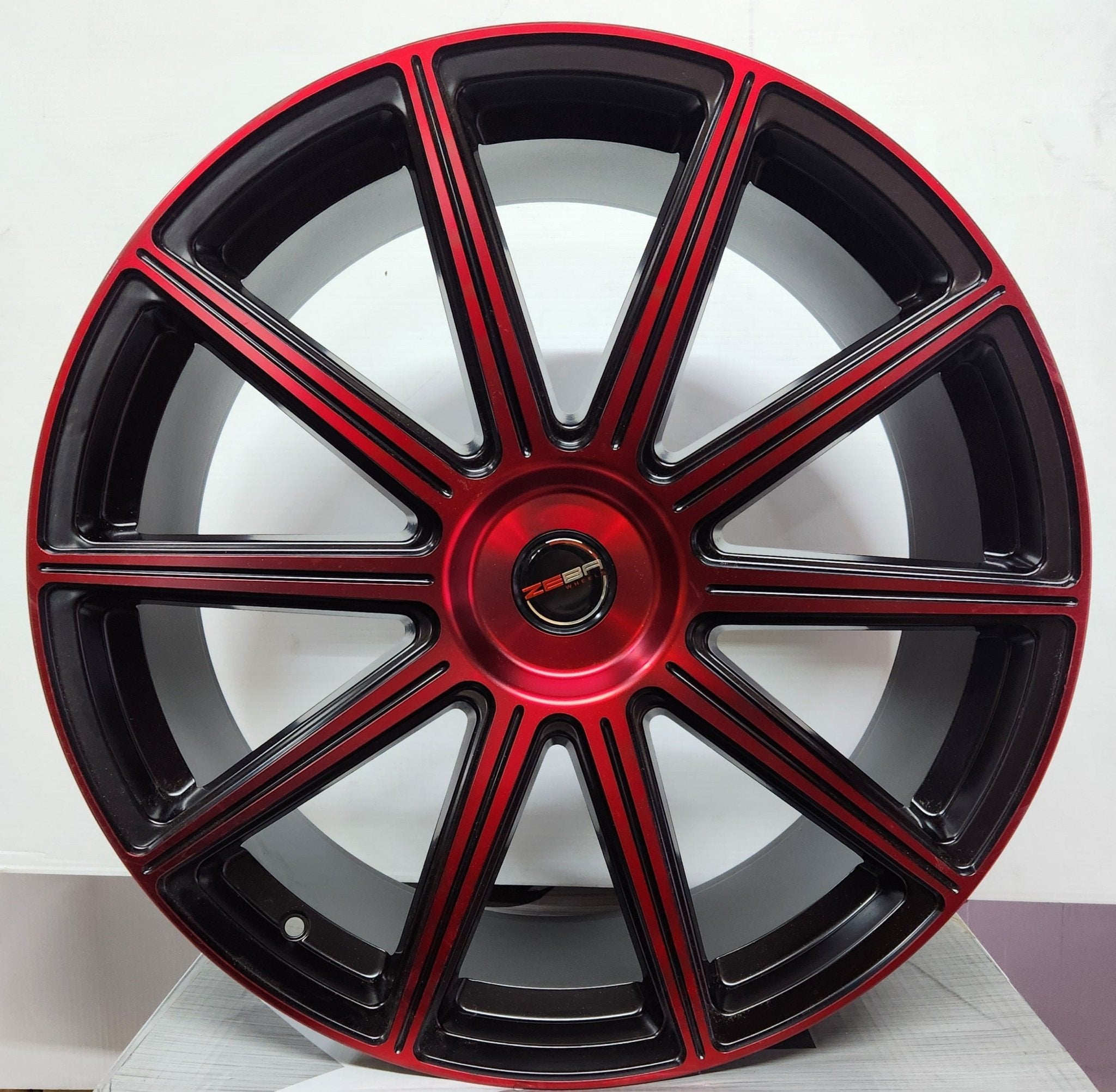 GWG G42 18X8.0 5X4.5 MAT BLACK W / RED FACE