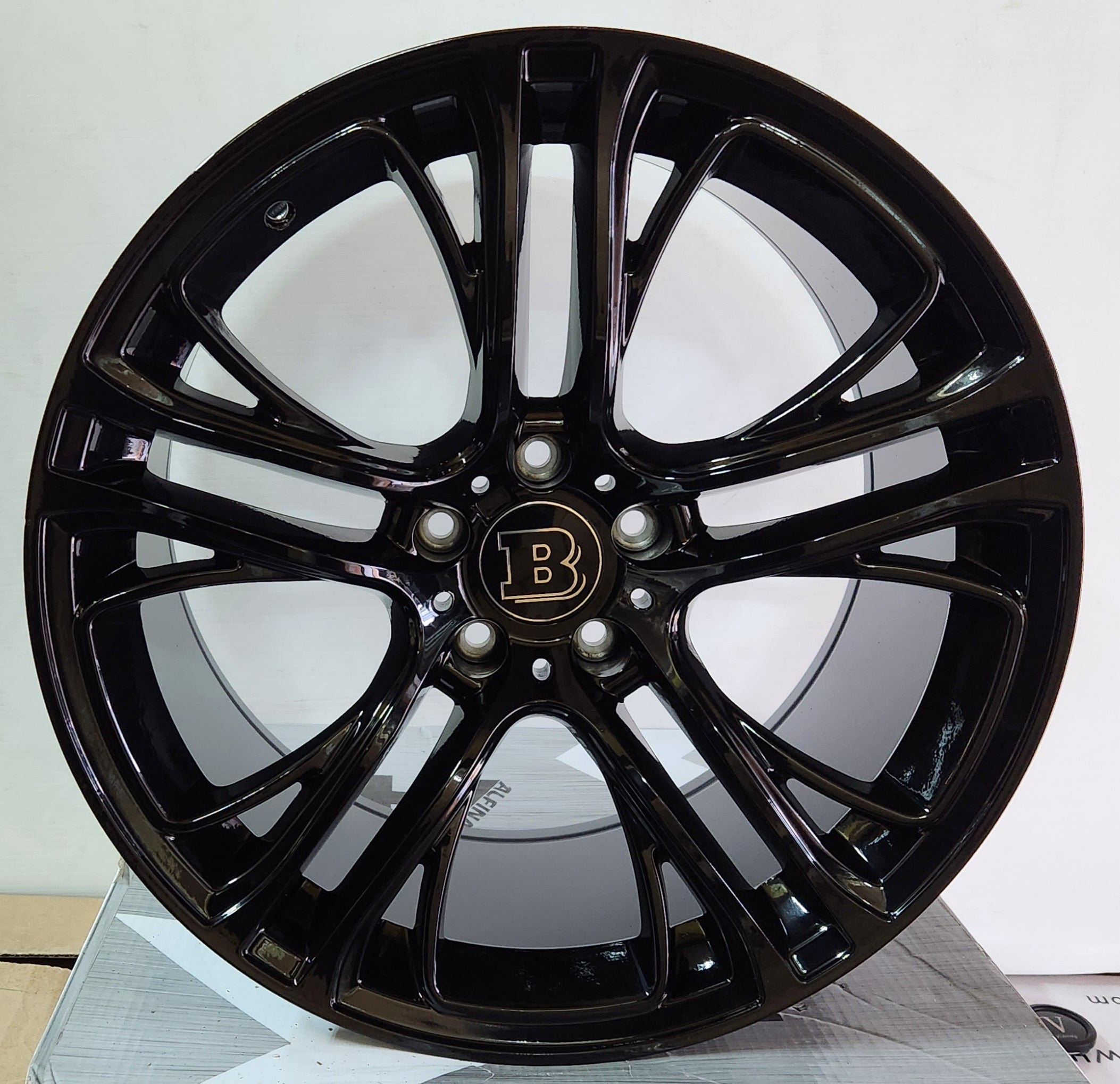 WCL205 20X11 5X120 GLOSS BLACK