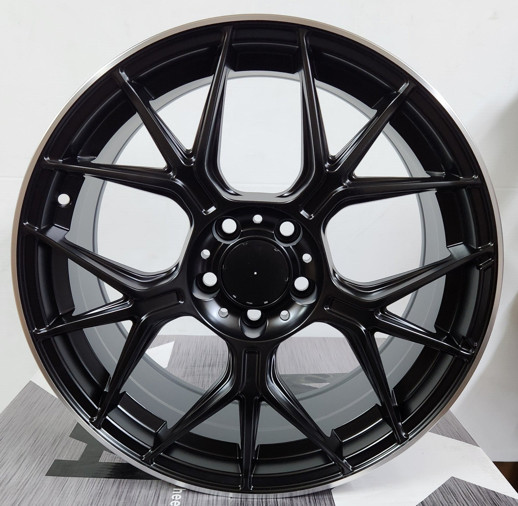 OE-5622 18x8.0 5x112 MATTE BLACK MACHINED LINE