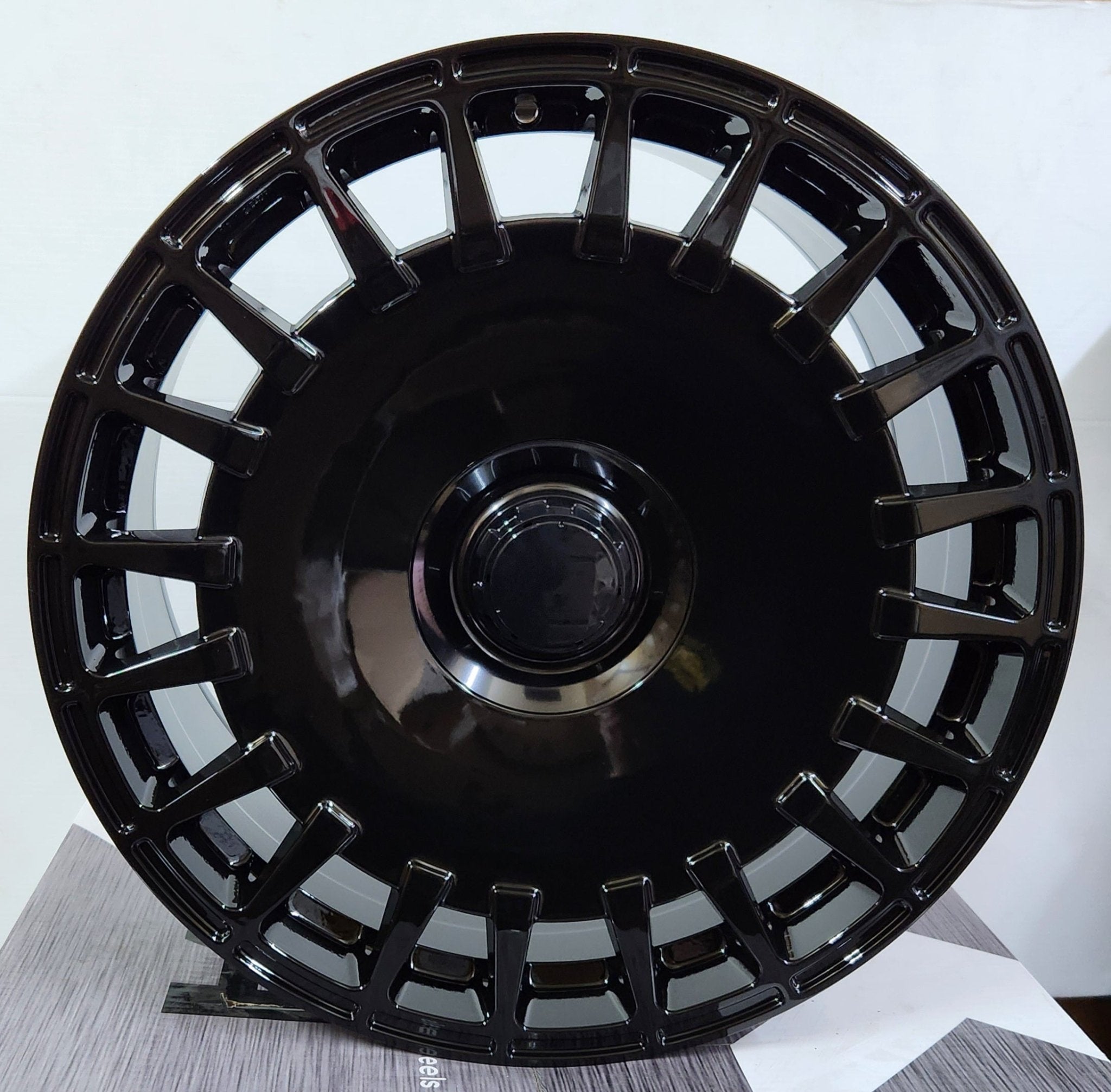OE-0343 20x8.5 5x112 GLOSS BLACK (STAGGERED)