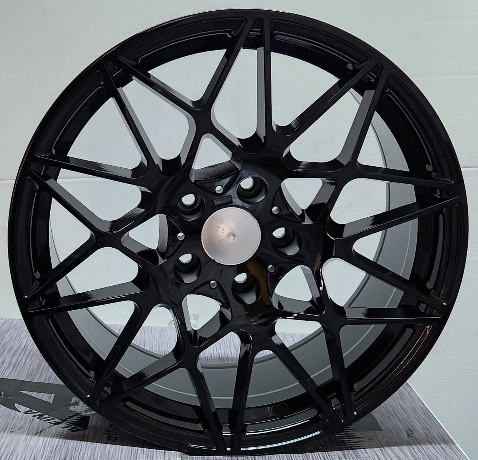 OE-REW033-8 18x8.0 5x120 GLOSS BLACK