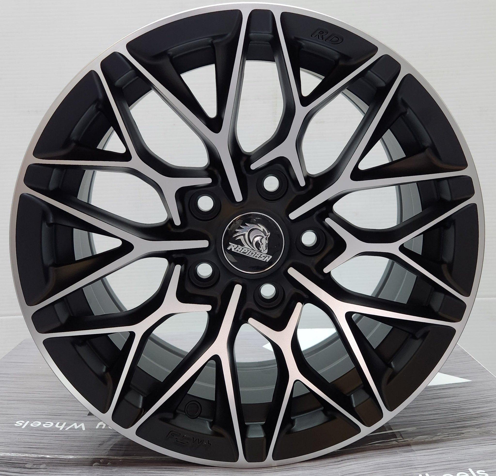 RD-V8 15X6.5 5X114.3 MATTE BLACK MACHINED FACE