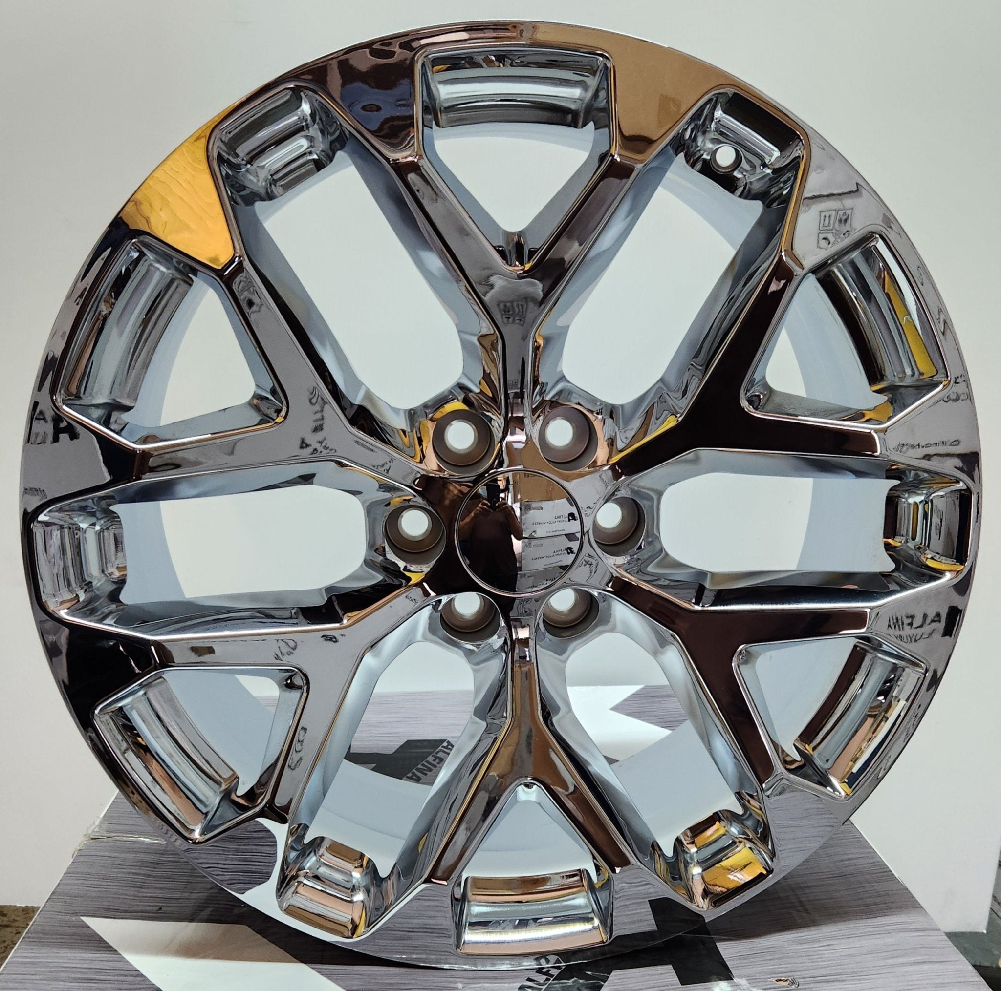 SW12 22X9.0 6X139.7 CHROME