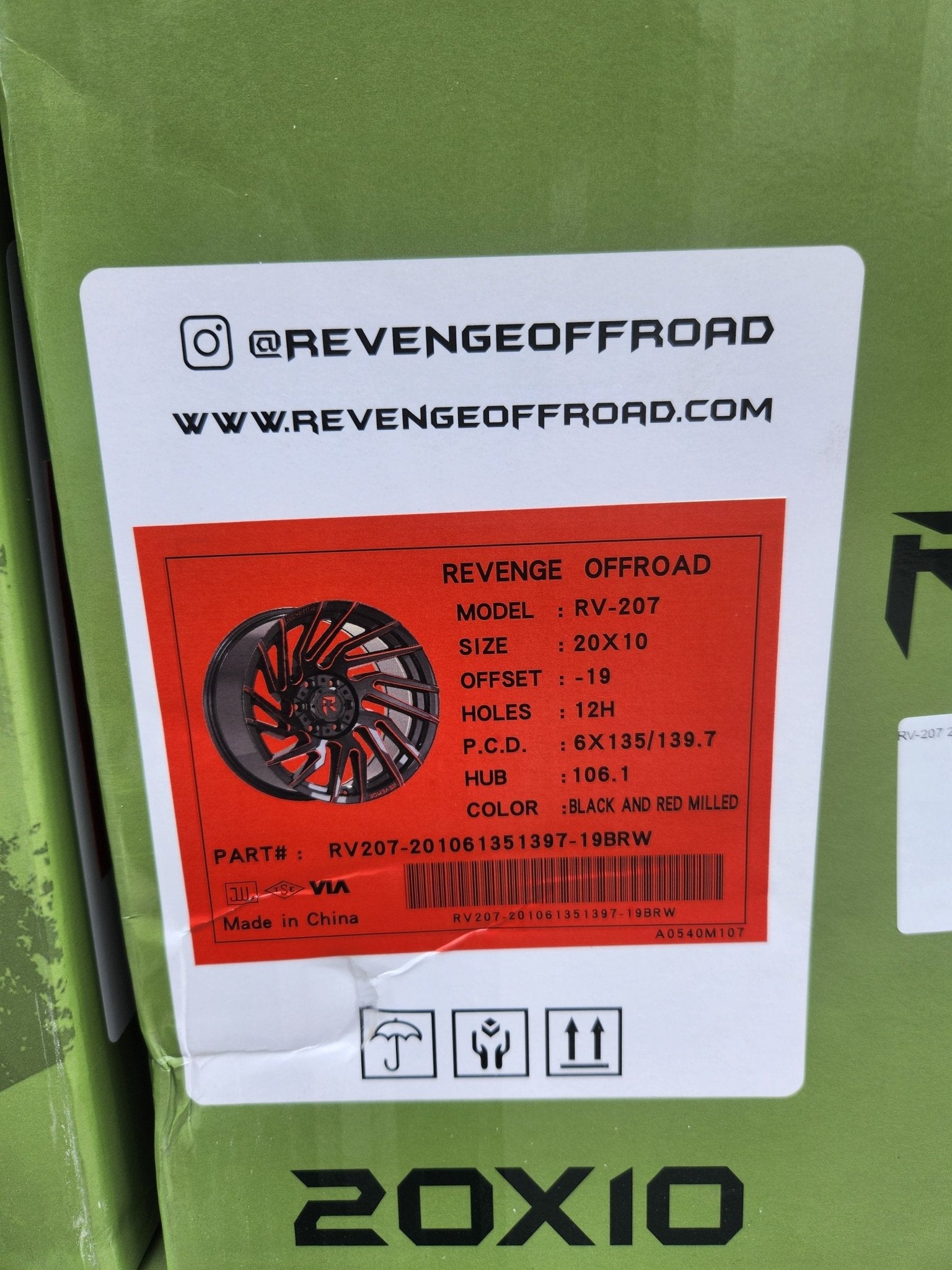 REVENGE RV-207 20x10 6x135 / 6x139.7 BLACK AND RED MILLED