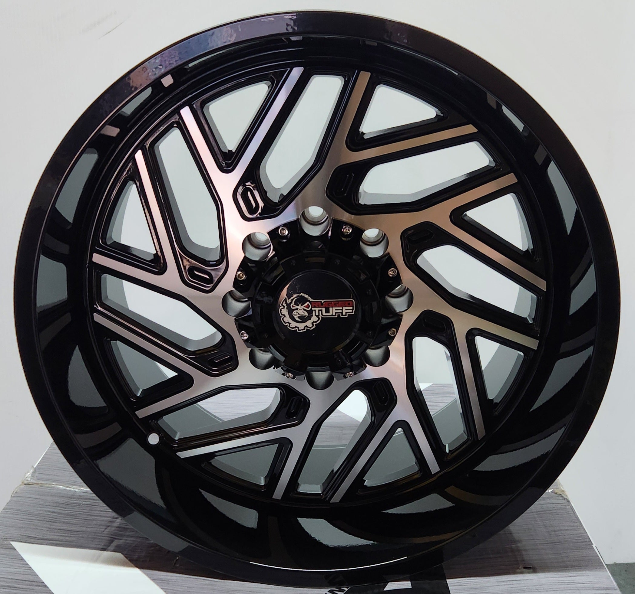 RUGGED TUFF RT828 20X10  8X165 BLACK W/MACHINED FACE