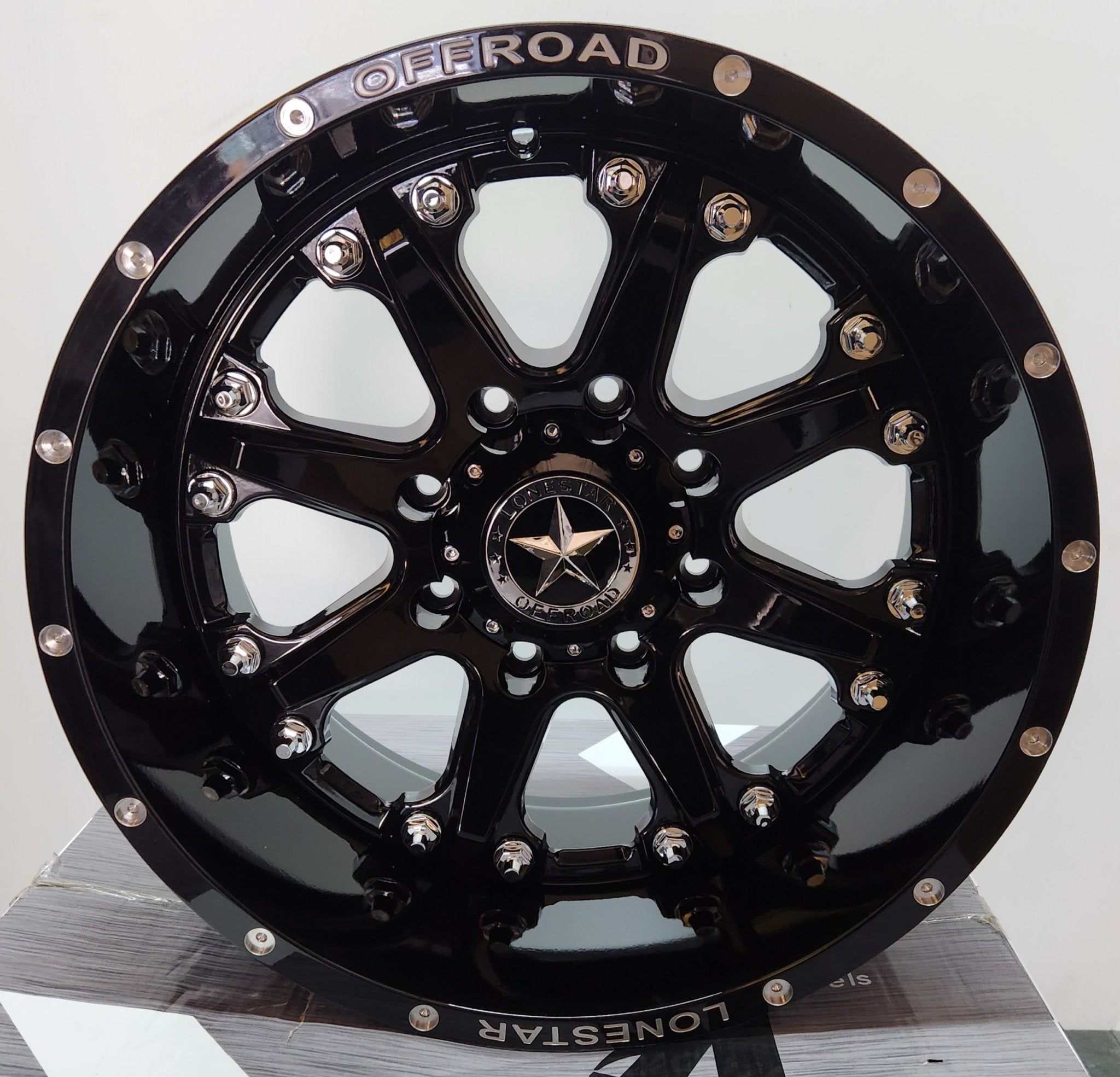 LONESTAR BNADIT 20X10 8X180 PIANO BLACK W/MACHINED MILLING WINDOW