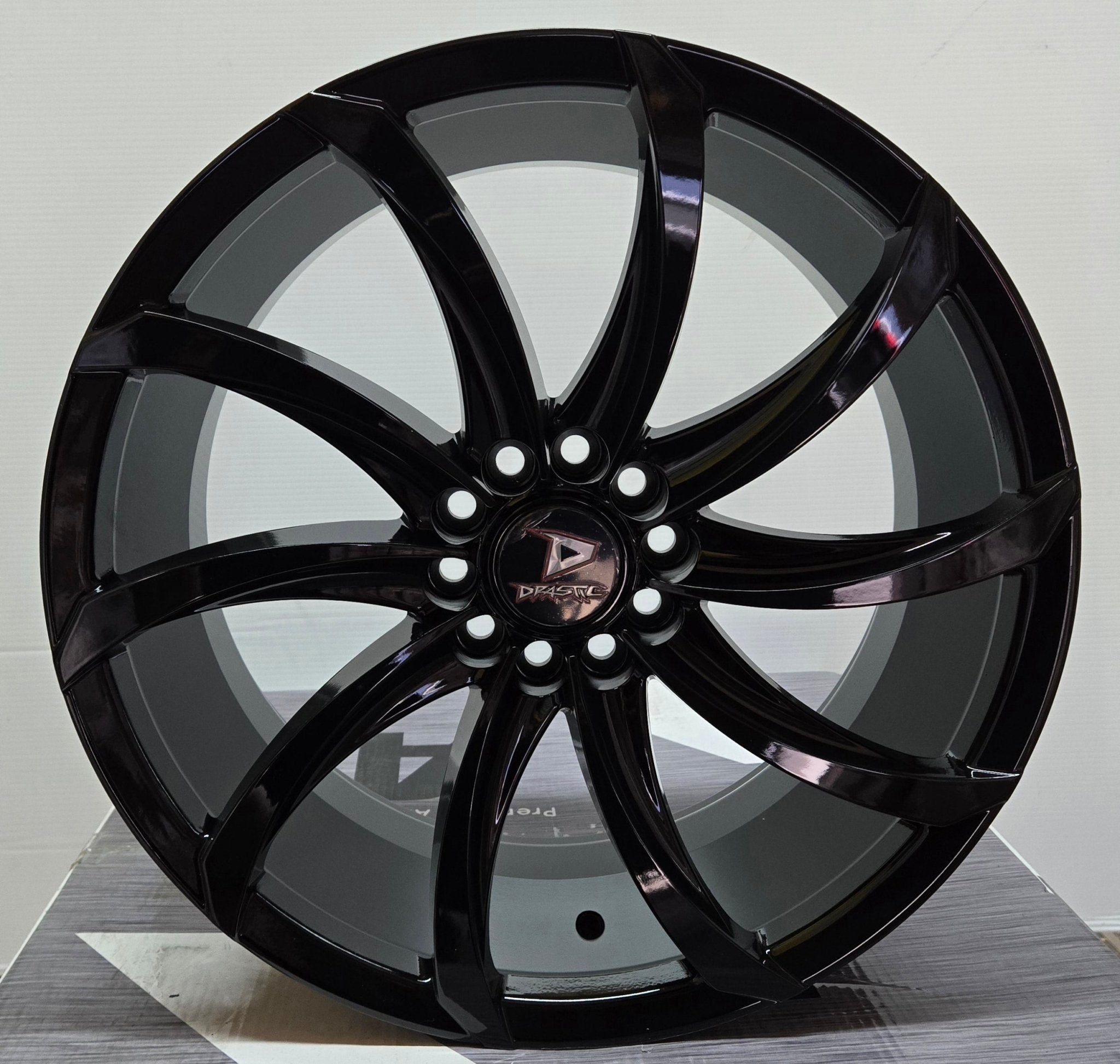 DRASTIC DS1-M 18x8.0 5x112 / 5x114.3 GLOSS BLACK
