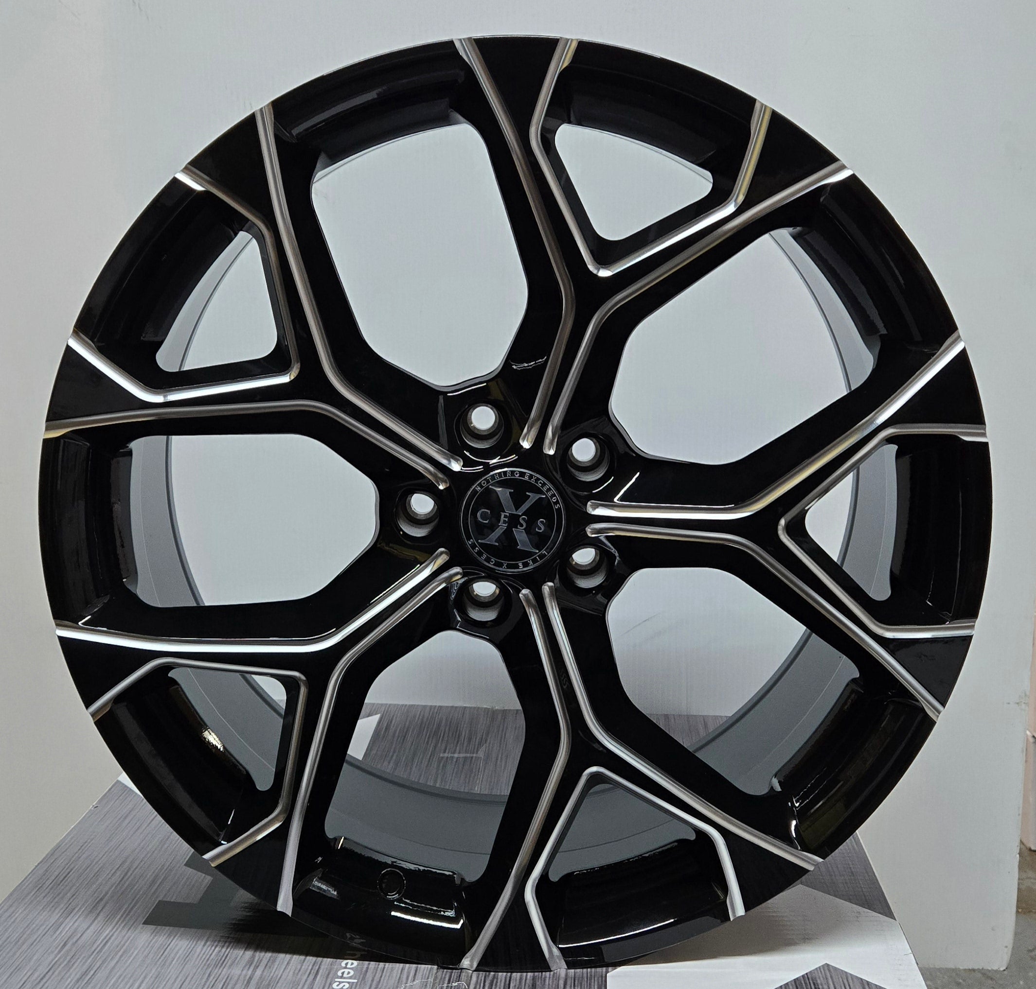 XCESS 5 FLAKE 22x9 5x127 GLOSS BLACK MILLED