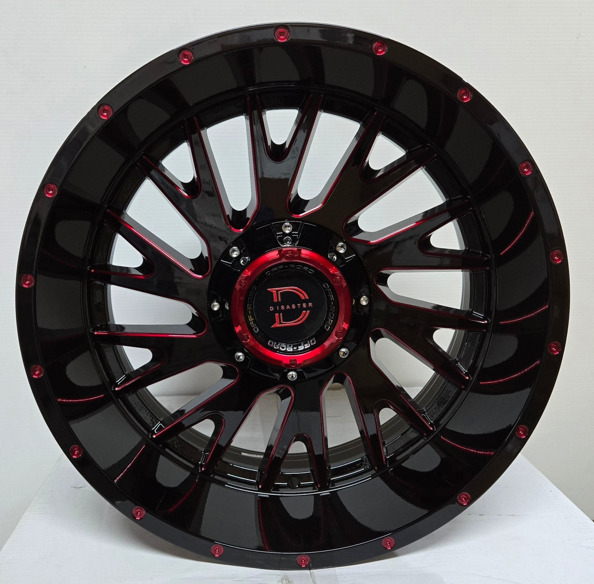 XF221 20x10 6x135 / 6x139.7 GLOSS BLACK RED-MILLED