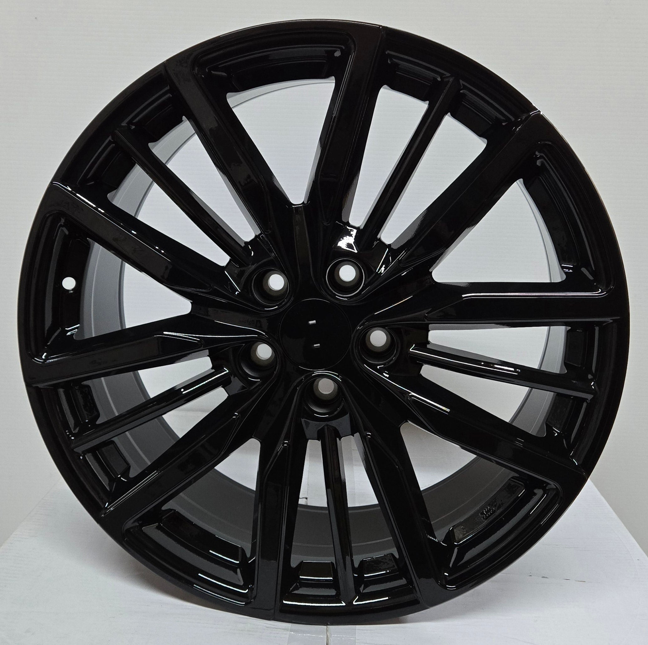H1000 18x8.0 5x114.3 GLOSS BLACK