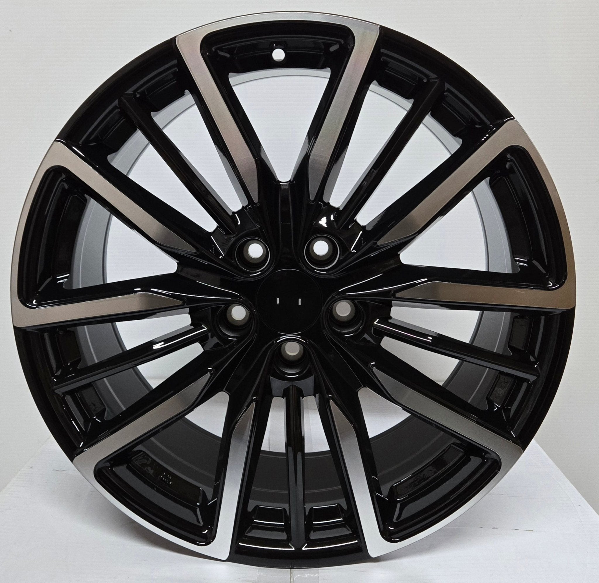 H1000 18x8.0 5x114.3 GLOSS BLACK MACHINE FACE