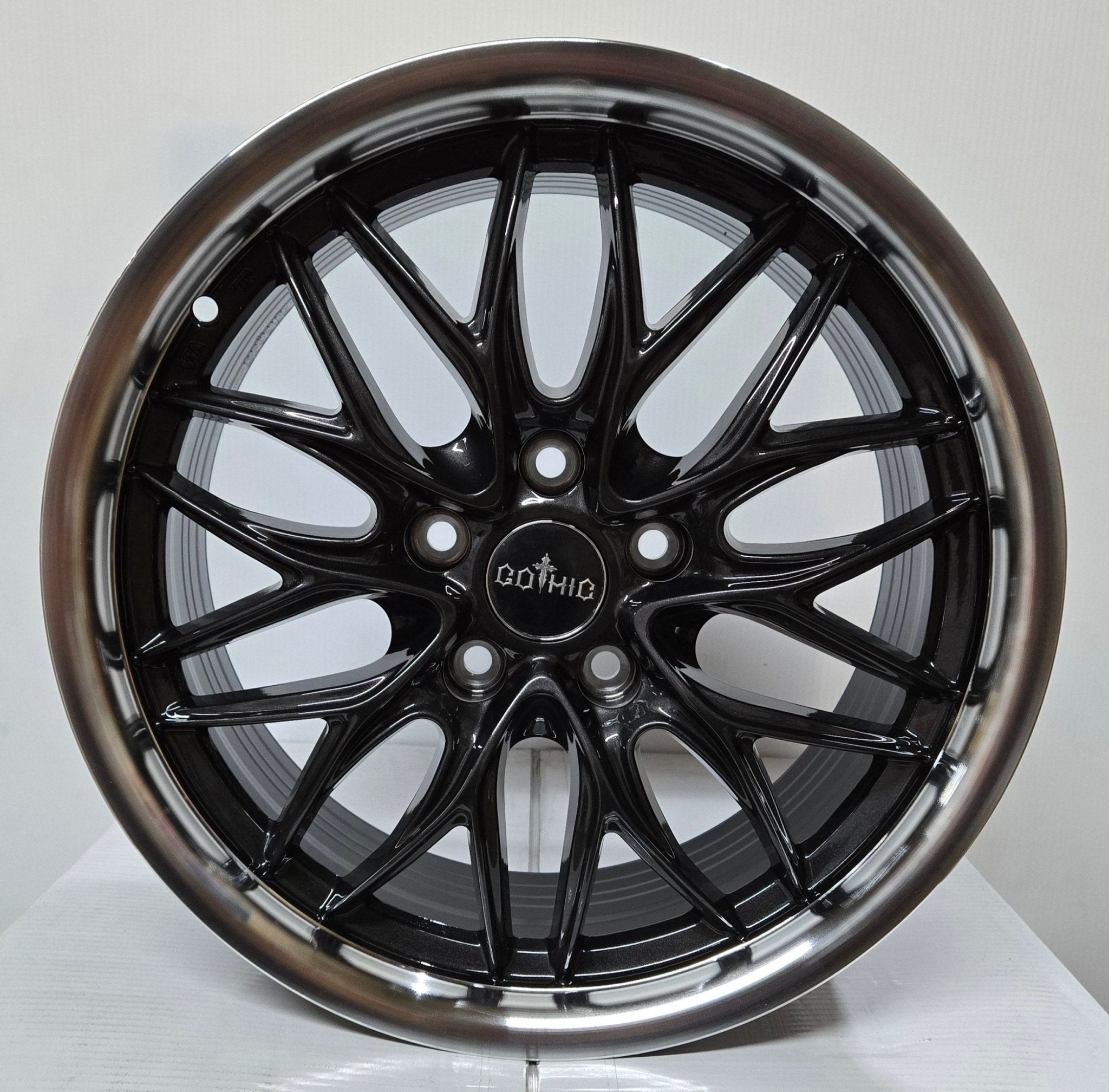 GOT-004 17X7.5 5X114.3 BLACK POLISH