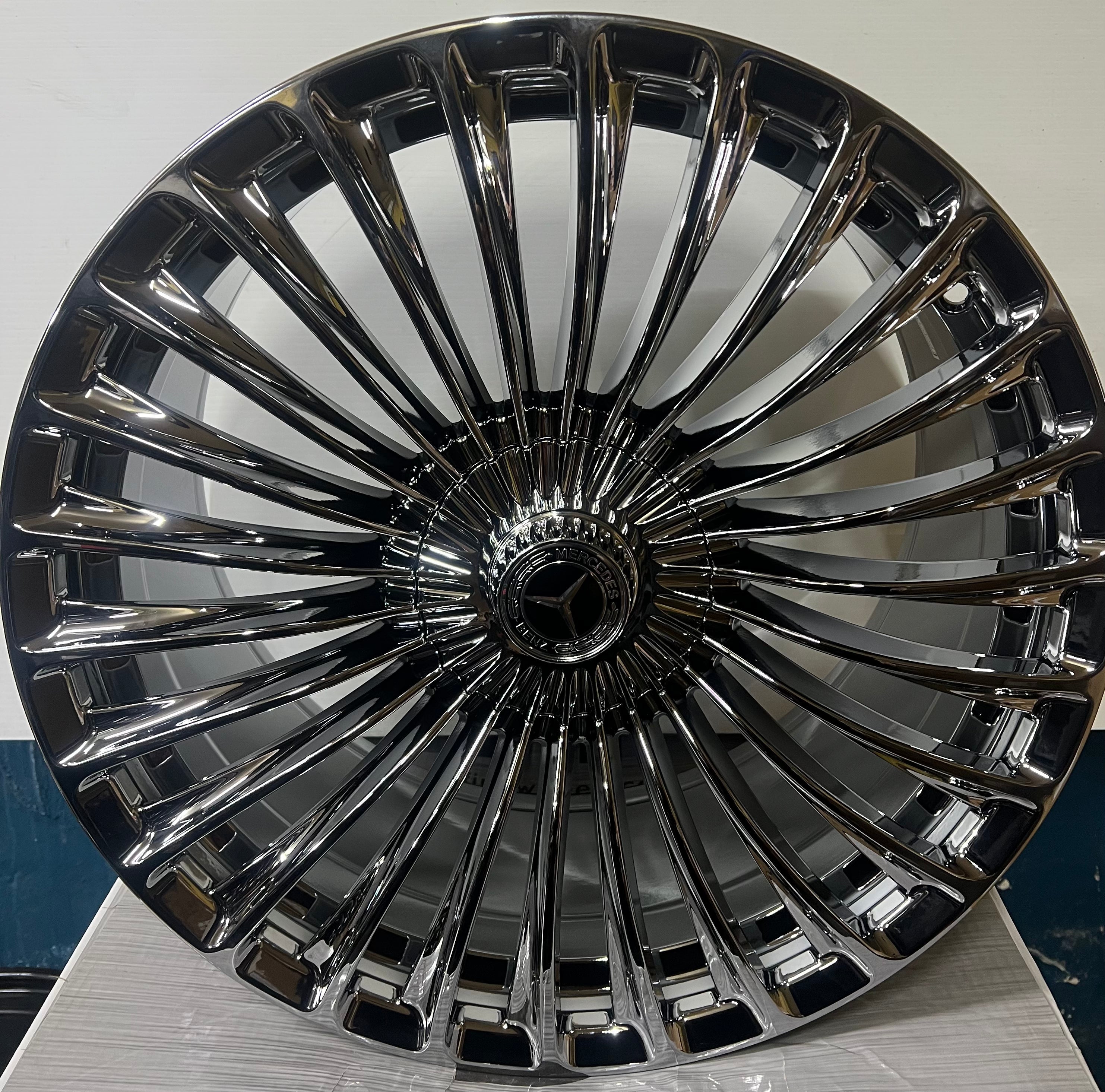 MB 10550 20X8.5 5X112 BLACK CHROME