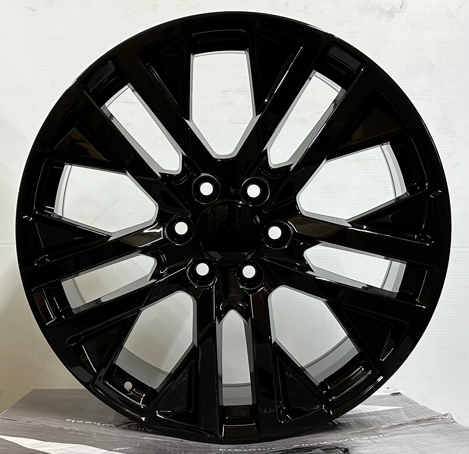CL14 TAHOE STYLE 22x9.0 6x139.7 GLOSS BLACK