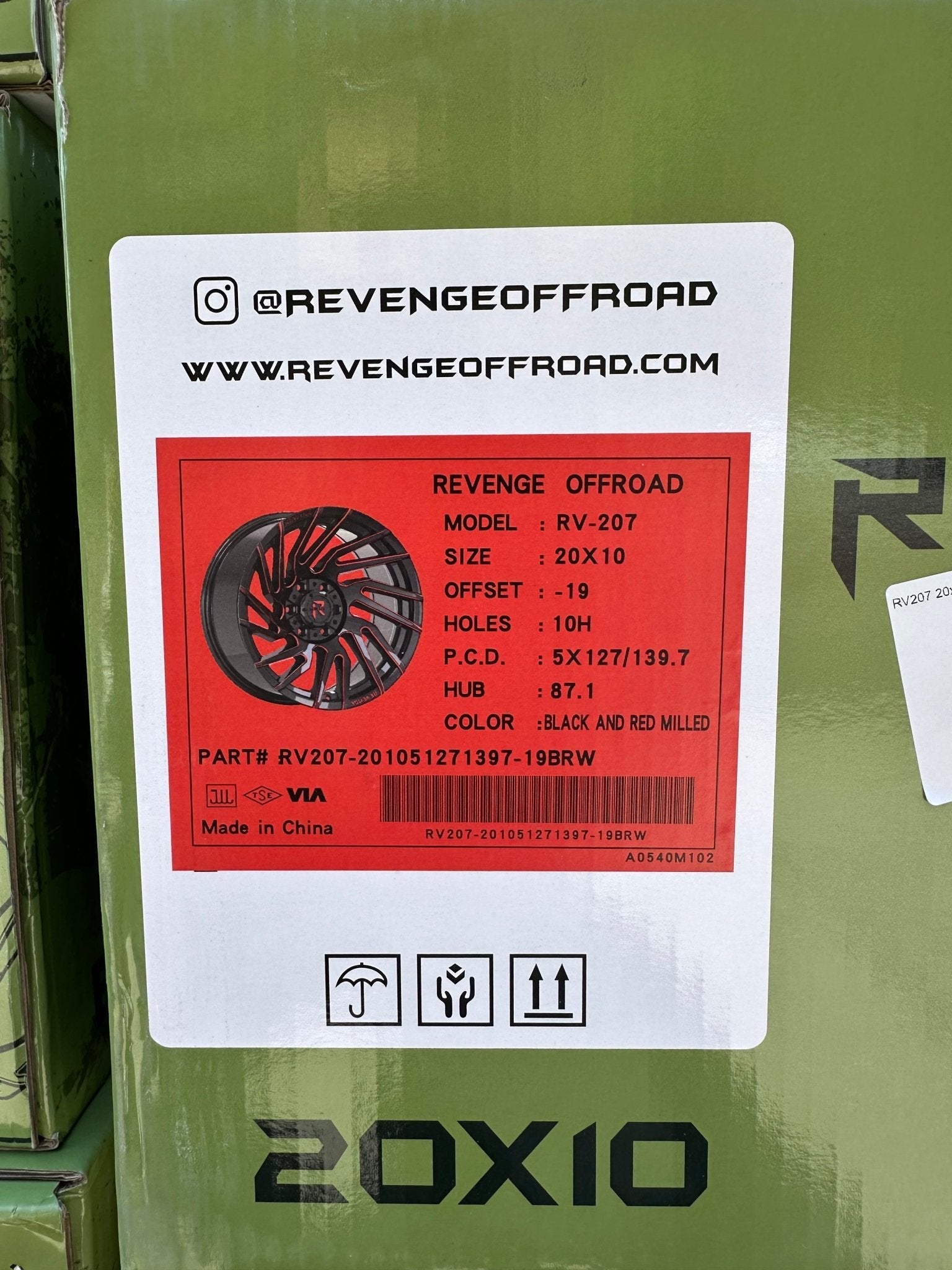 REVENGE RV207 20x10 5x127 / 5x139.7 BLACK AND RED MILLED