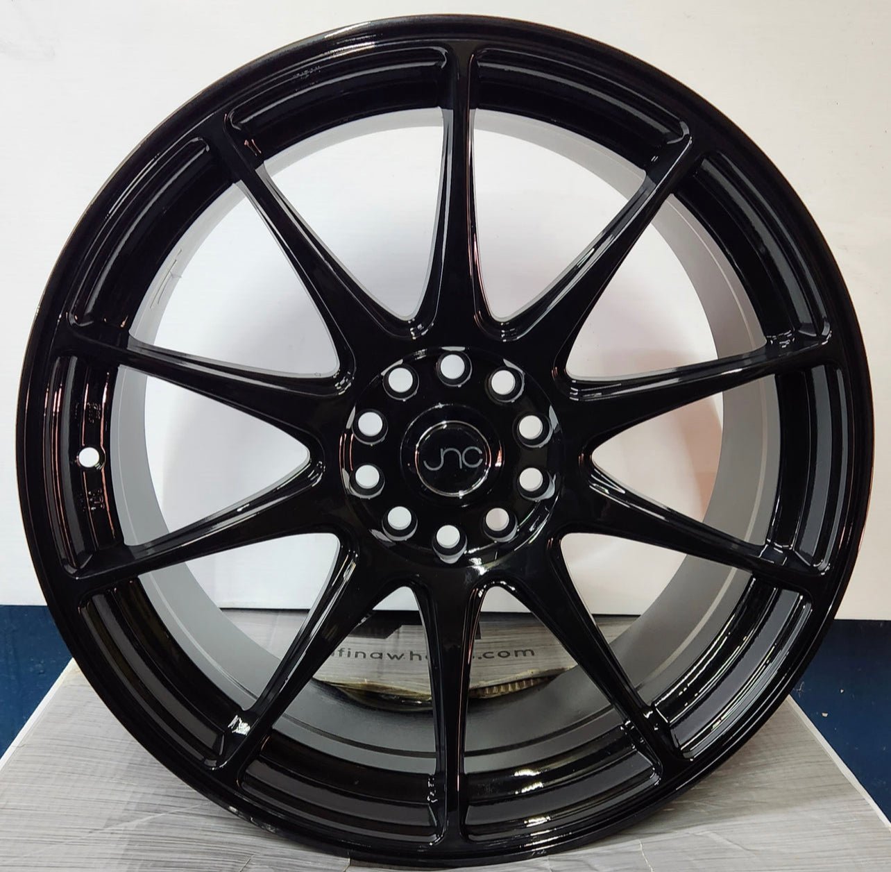 JNC 527 18X8.0 5X110 5X114.3 PIANO BLACK