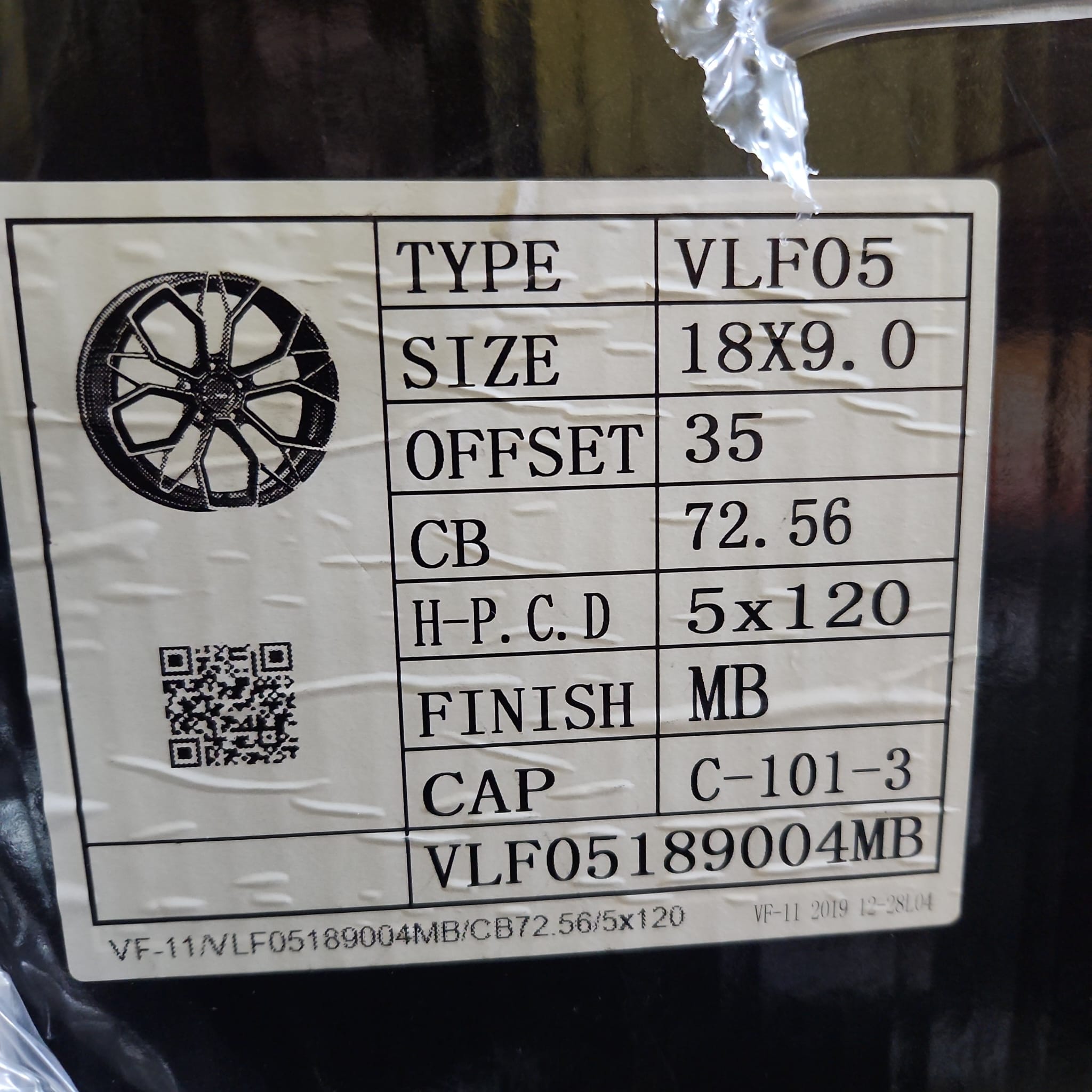 WHEEL LEGEND VLF5 18X9 5X120 PIANO BLACK MACHINE FACE