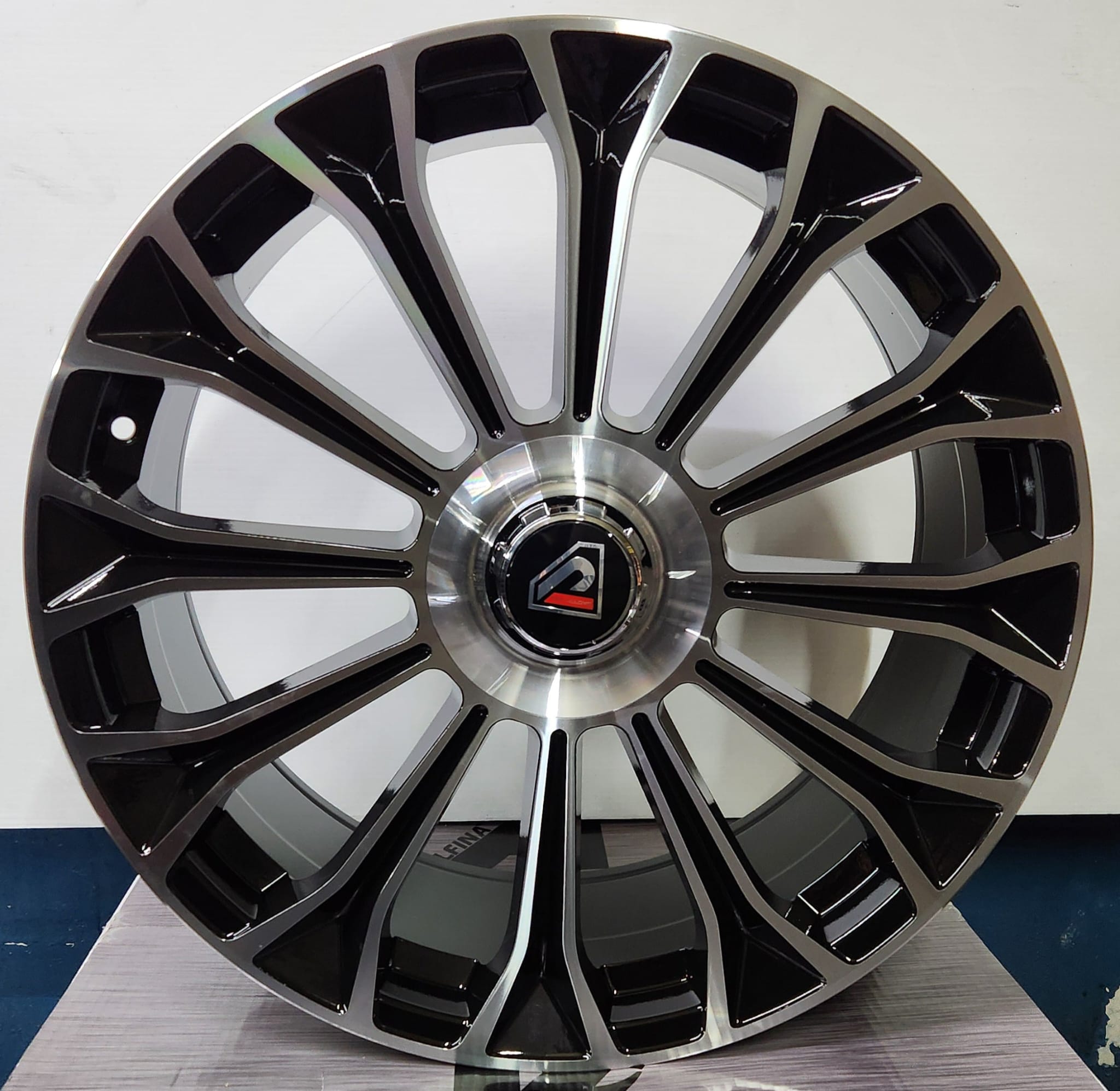 OE-FBX003-7 FLOW FORGED 17x7.5 5x112 GLOSS BLACK MACHINED FACE