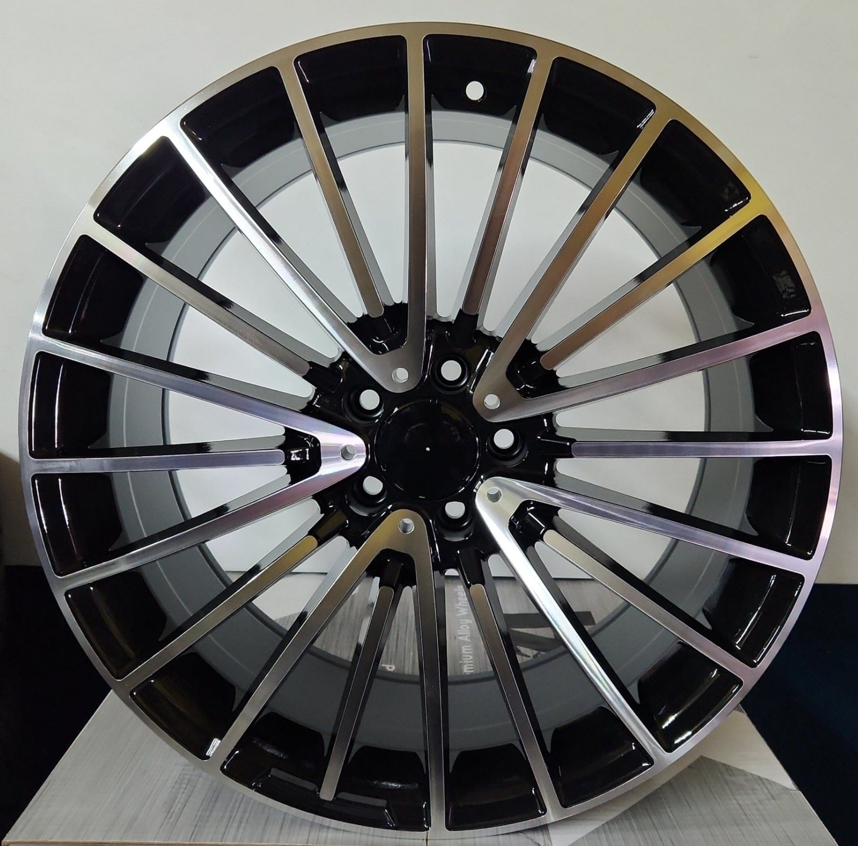 OE-0235 22x9.0 5x112 GLOSS BLACK MACHINED FACE