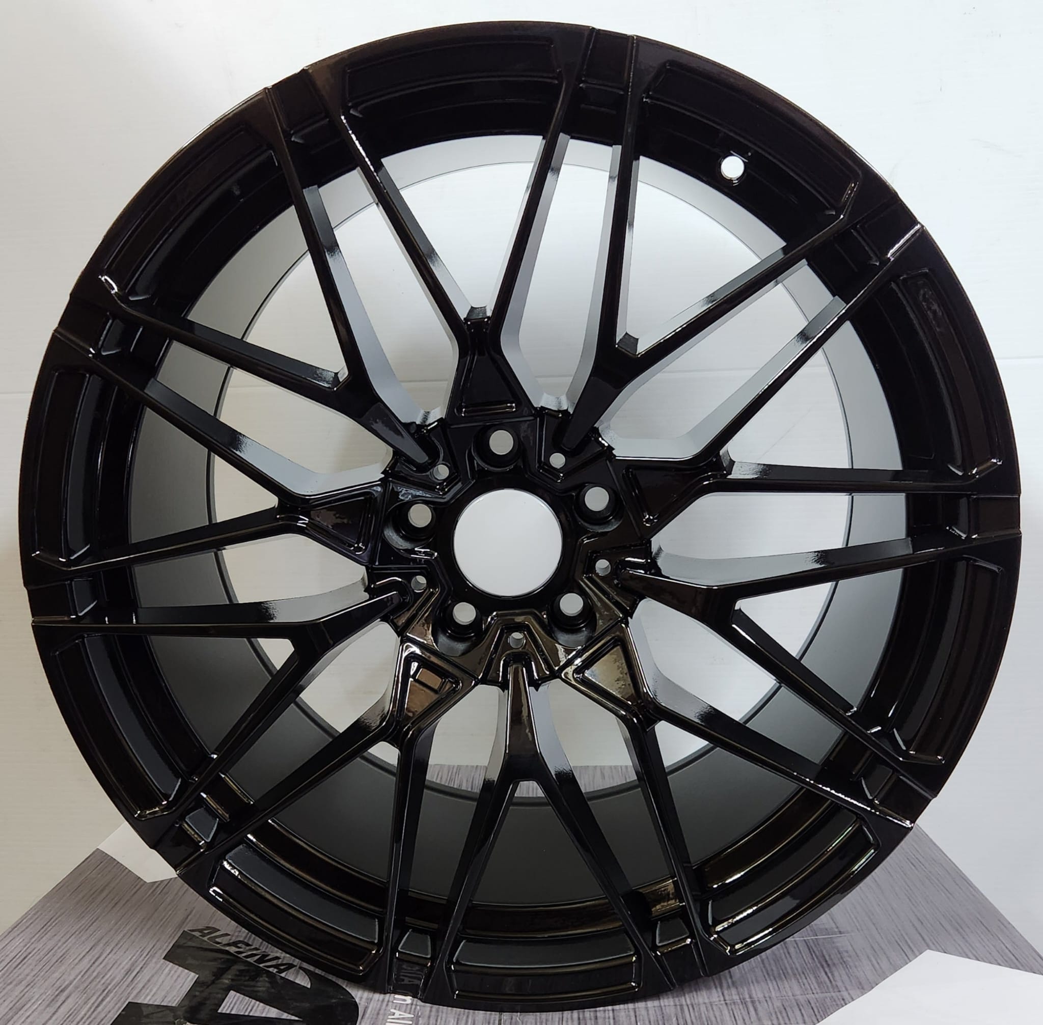 WCL207 818M 19X9.5 5X120 GLOSS BLACK