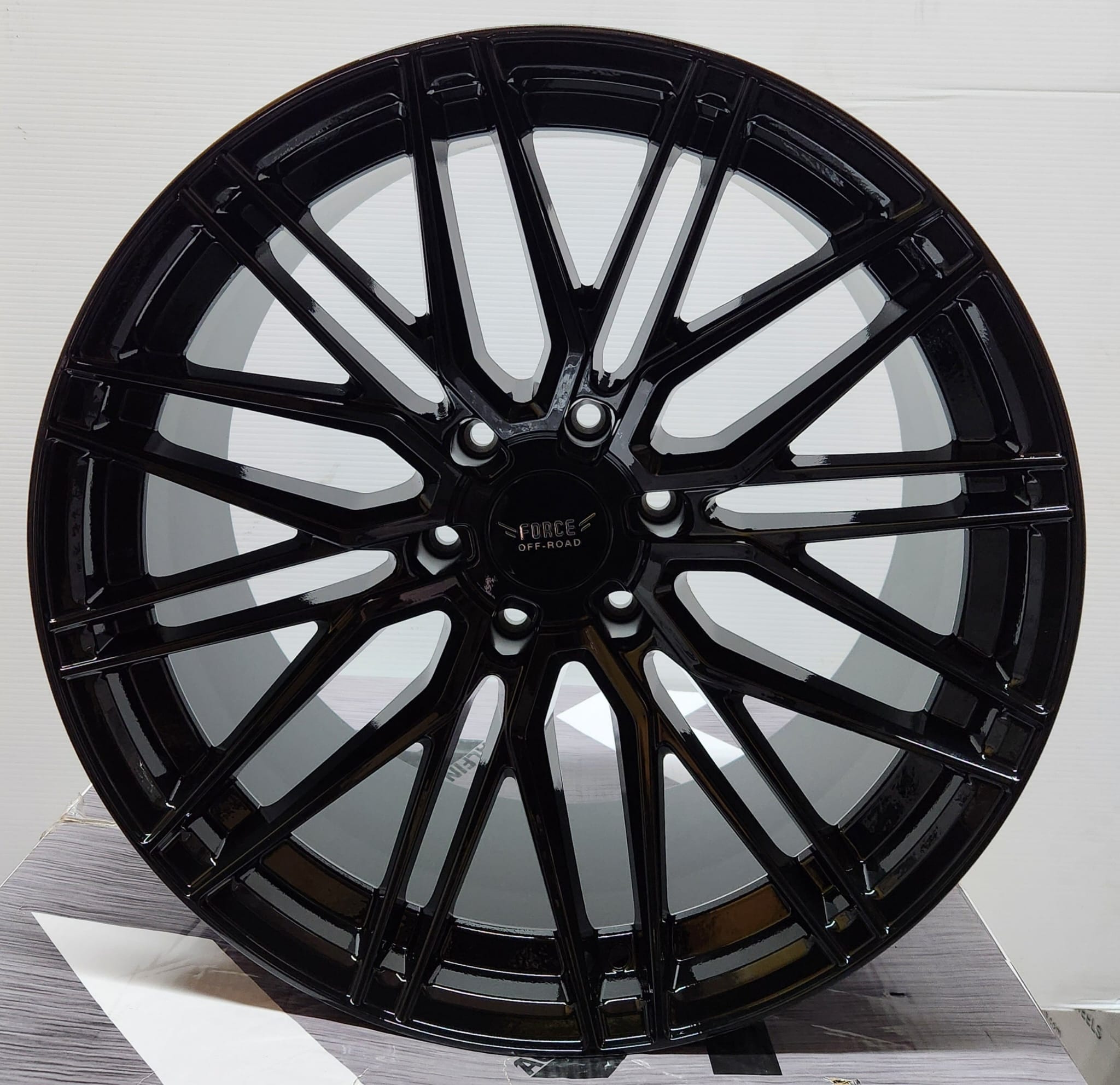 AZAD F52 20X10 6X139.7 GLOSS BLACK