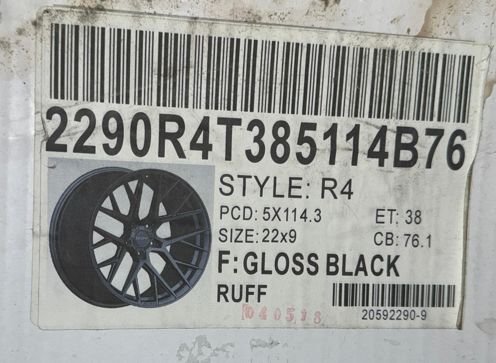 R4 22X9 5X120  GLOSS BLACK