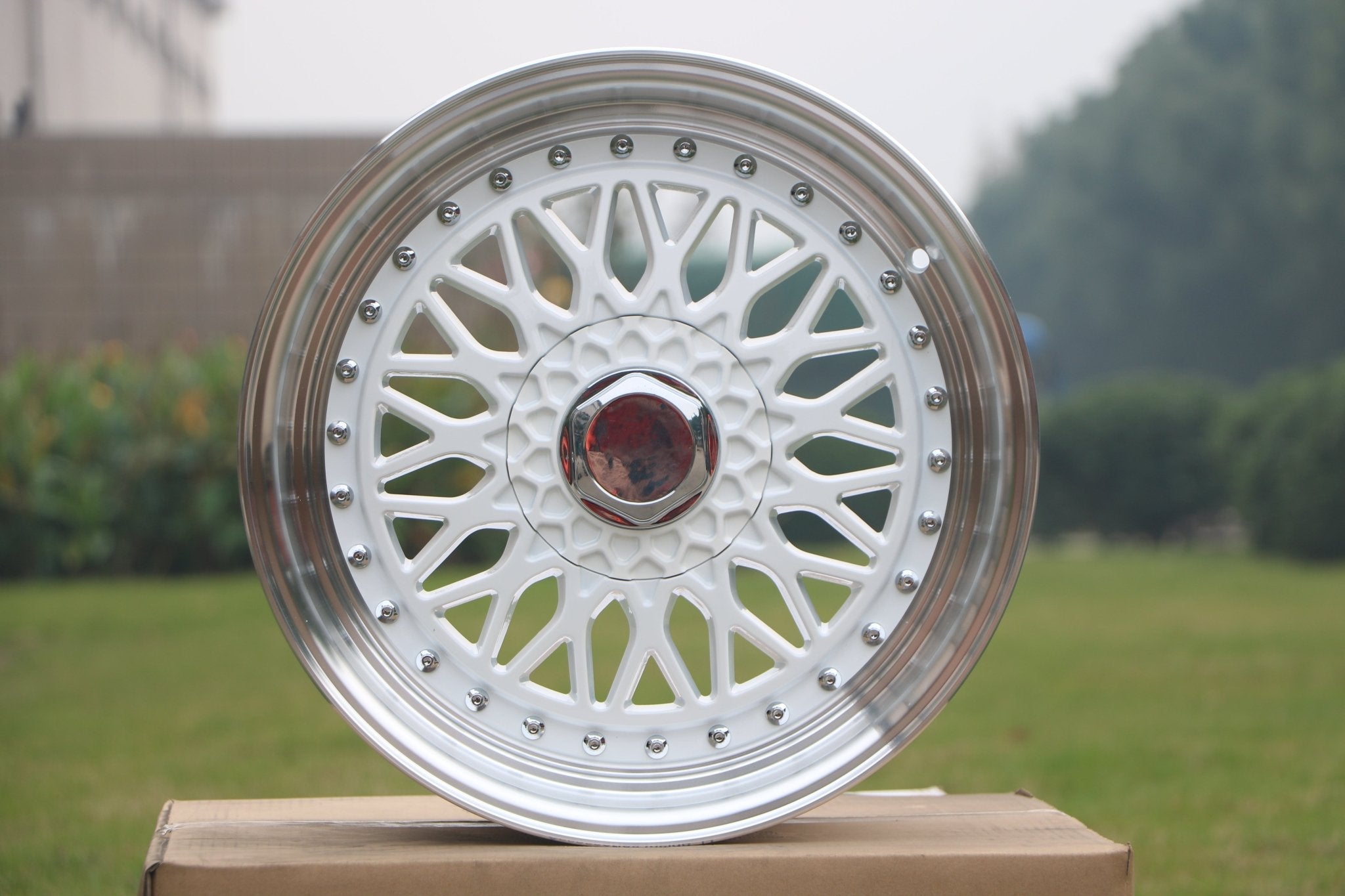 W881 479 White Machined Lip 17x7.5 ET35 5x112/114.3/120 CB73.1