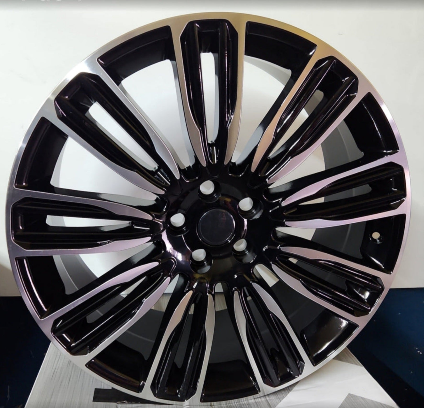 W798 WHEELS 22X9.5 5X120 BLACK MACHINE FACE