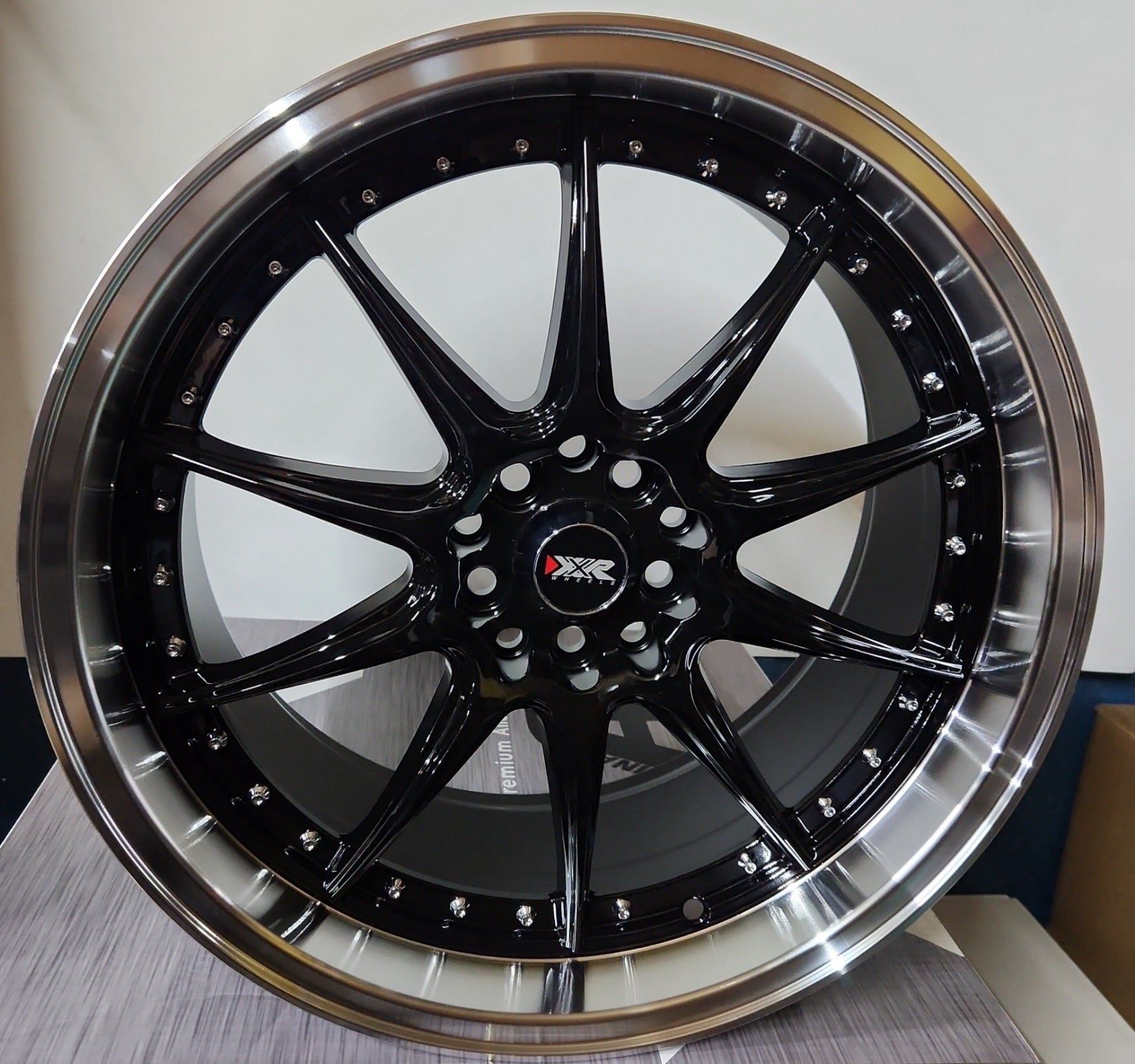22051-43 18x8.5 5x100- 5x114.3  GLOSS BLACK CHROME RIVETS P LIP