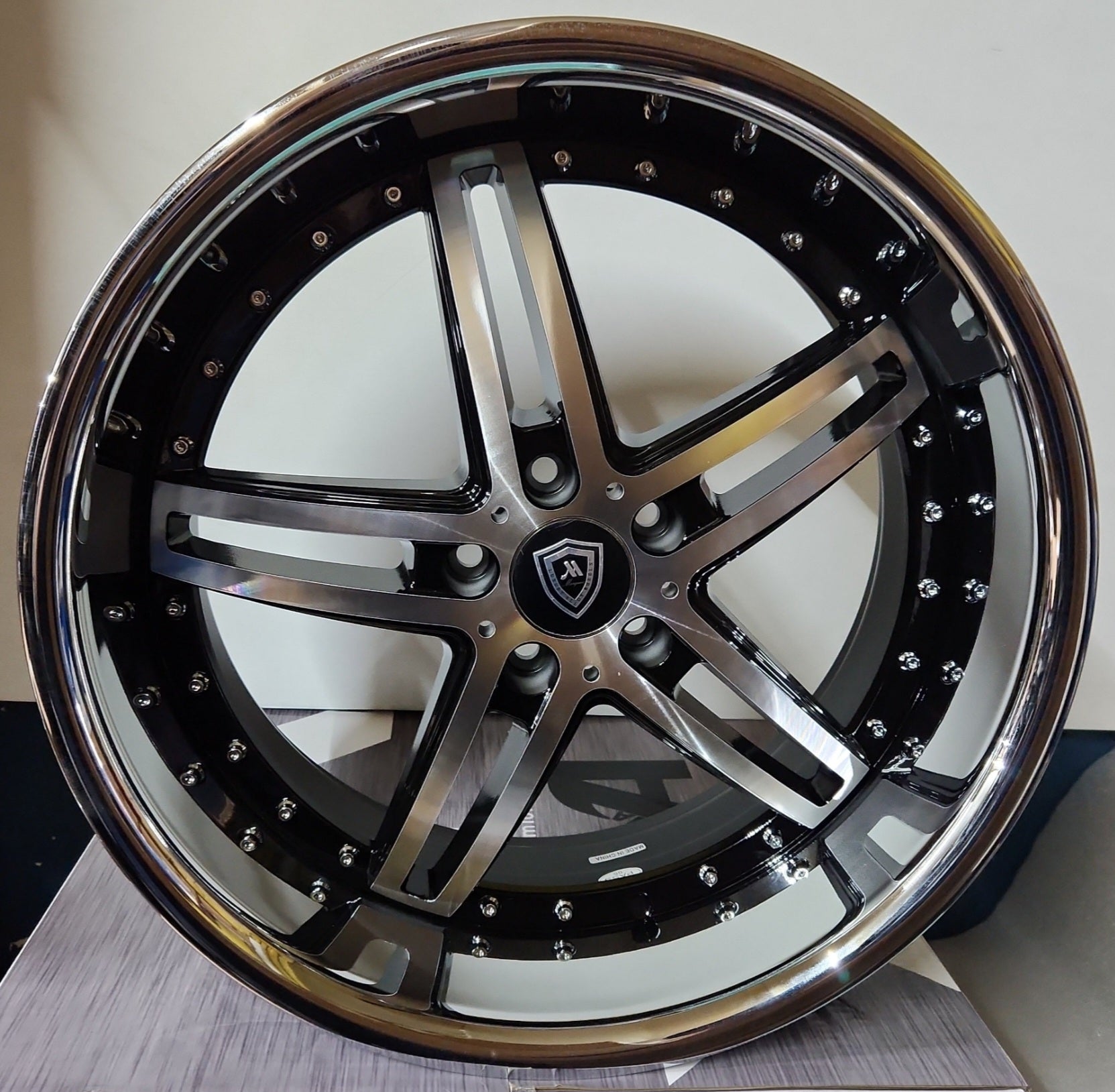 MARQUEE M5329 20X9.0 5X112 PIANO BLACK MACHINED FACE+ STAINLESS  STEEL LIP
