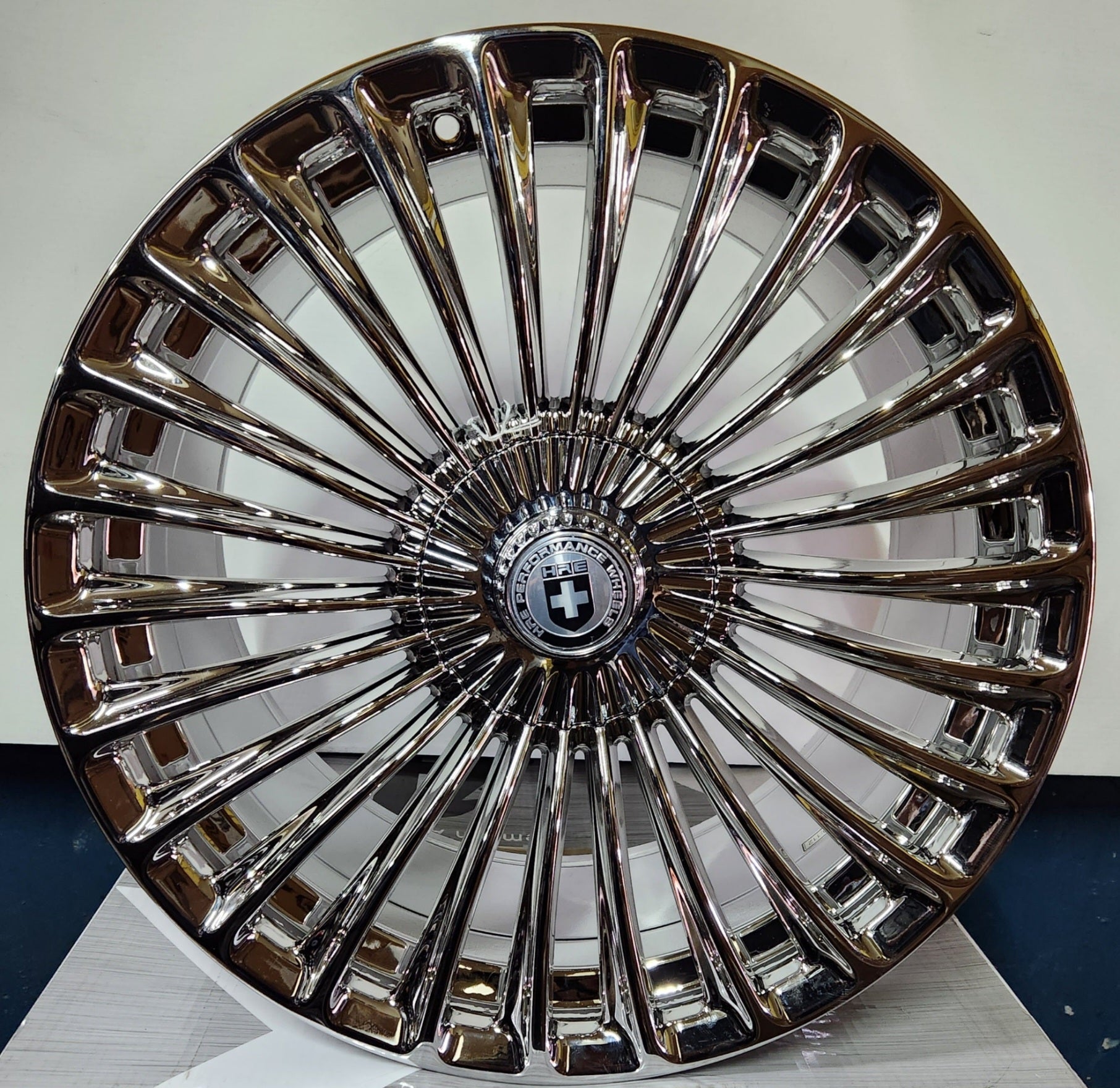 WHEELS OE- 10550 LGF-812 19x9.5 VACCUM CHROME  5x112