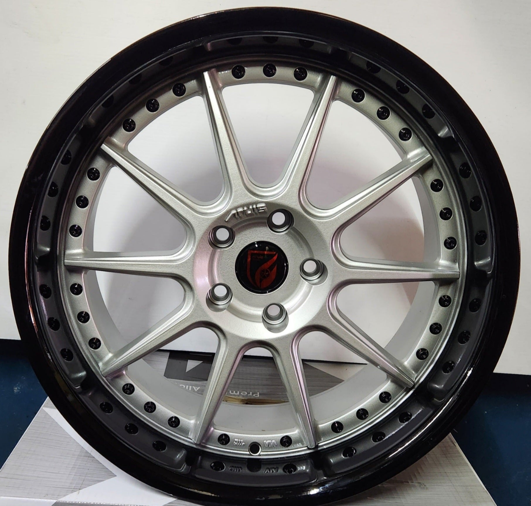 ARUIS AF07 19X8.5 5X4.5 MATT SILVER  PIANO  BLACK LIP + BLACK RIVETS