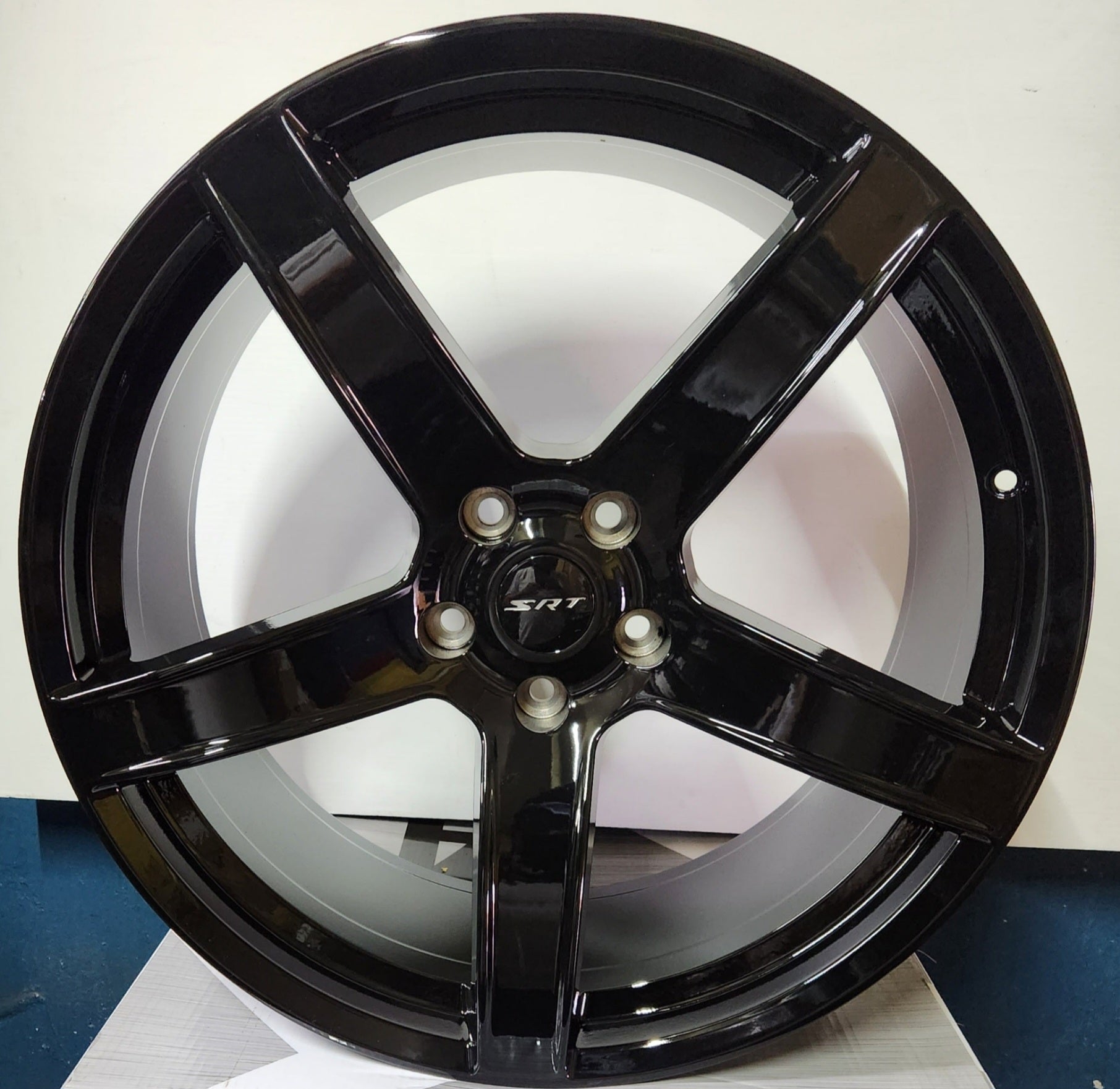 F237 PG03 22X10 5X127 GLOSS BLACK