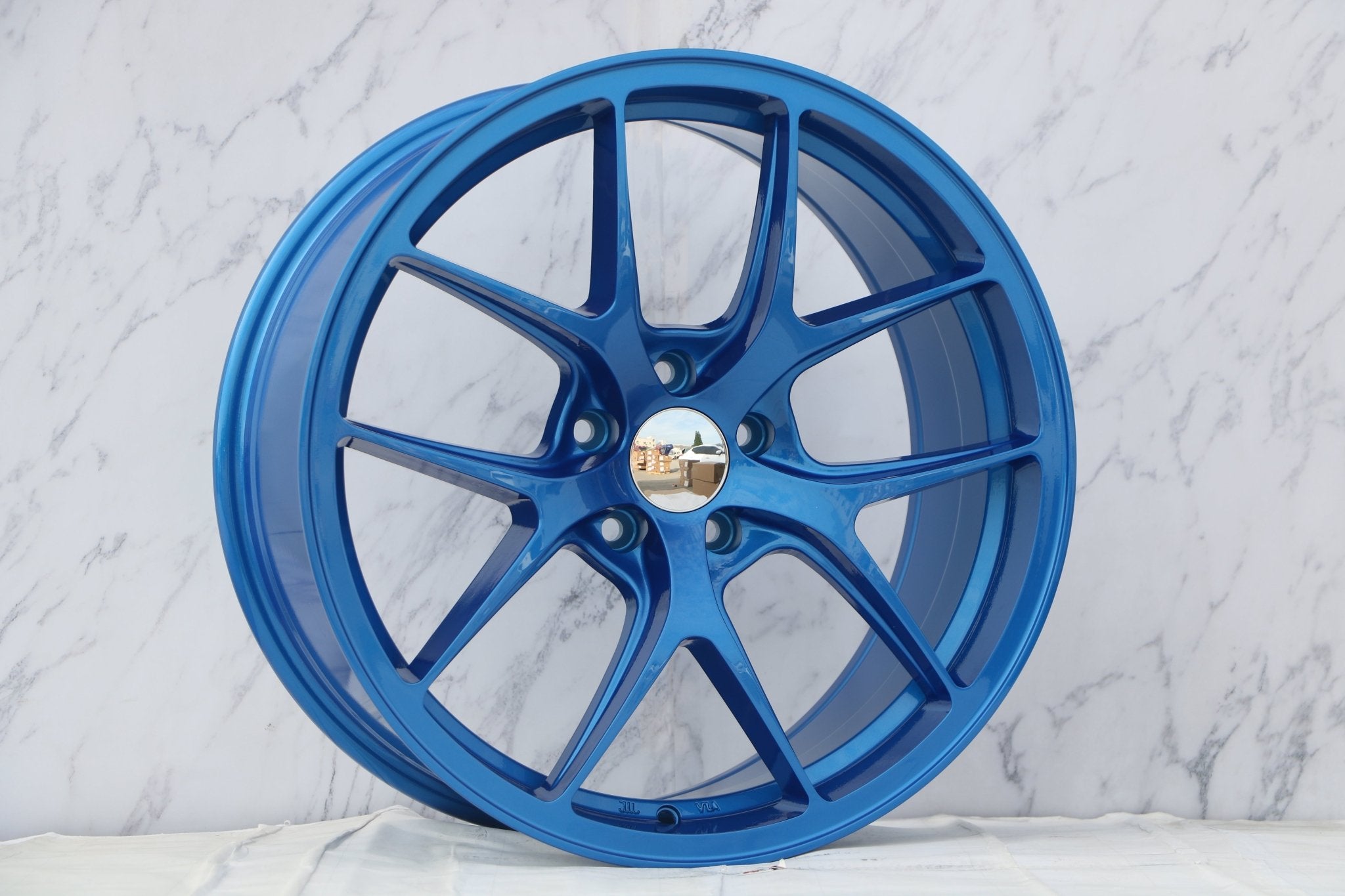 W005 1139 Blue 19x8.5 ET35 5x114.3 CB73.1