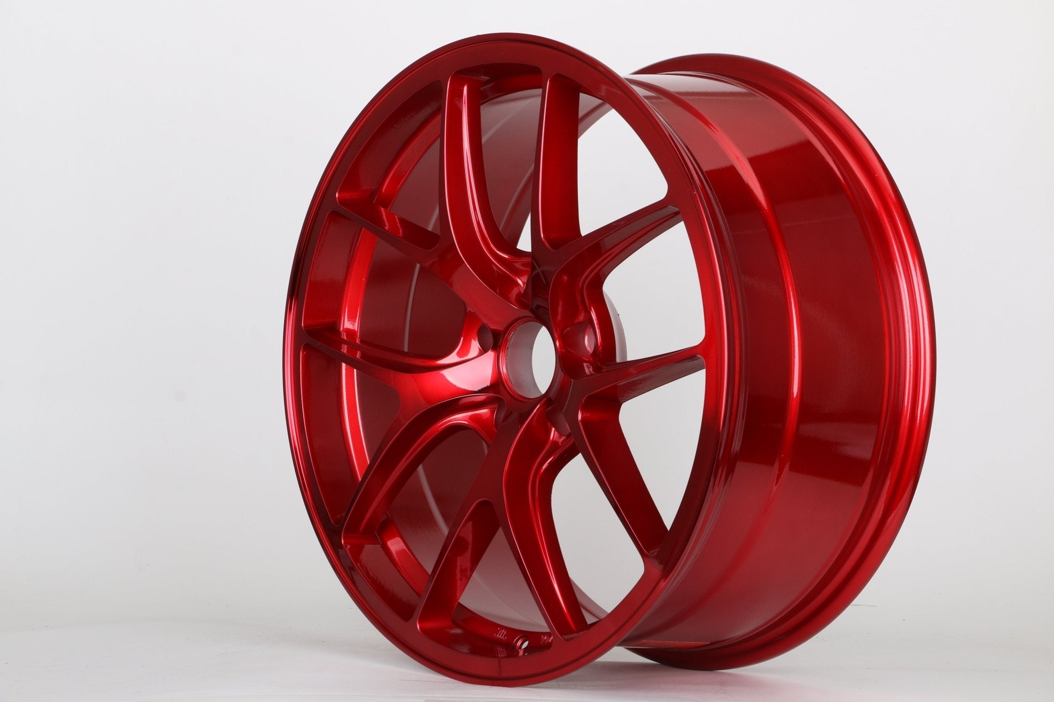 W005 1139 Red 18x8.0 ET35 5x114 CB73.1