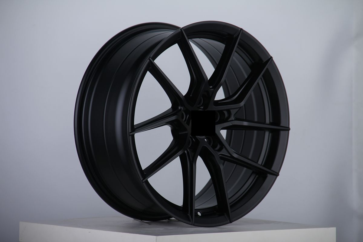W007 VS1057 Satin Black 18x8.0 ET35 5x114.3 CB73.1